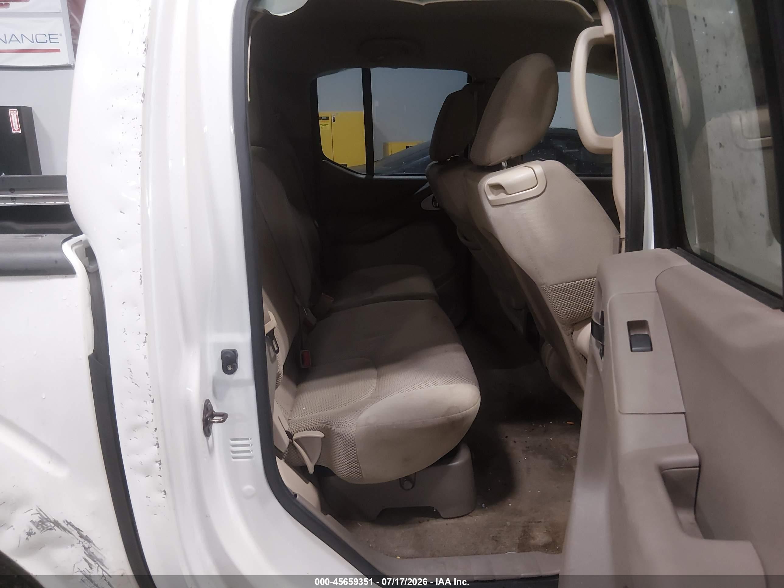 2013 Nissan Frontier Sv White vin: 1N6AD0ER0DN741125