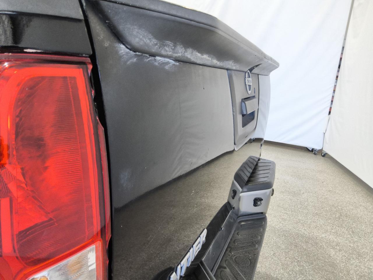 2014 Nissan Frontier S Black vin: 1N6AD0ER0EN723368 Damage: Tailgate, Dent(S) W/ Paint Dmg, 1/2 To 1 Inch