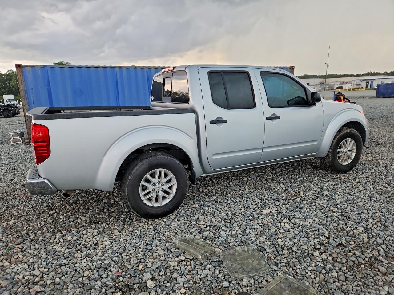 2016 Nissan Frontier Sv Silver vin: 1N6AD0ER0GN710395
