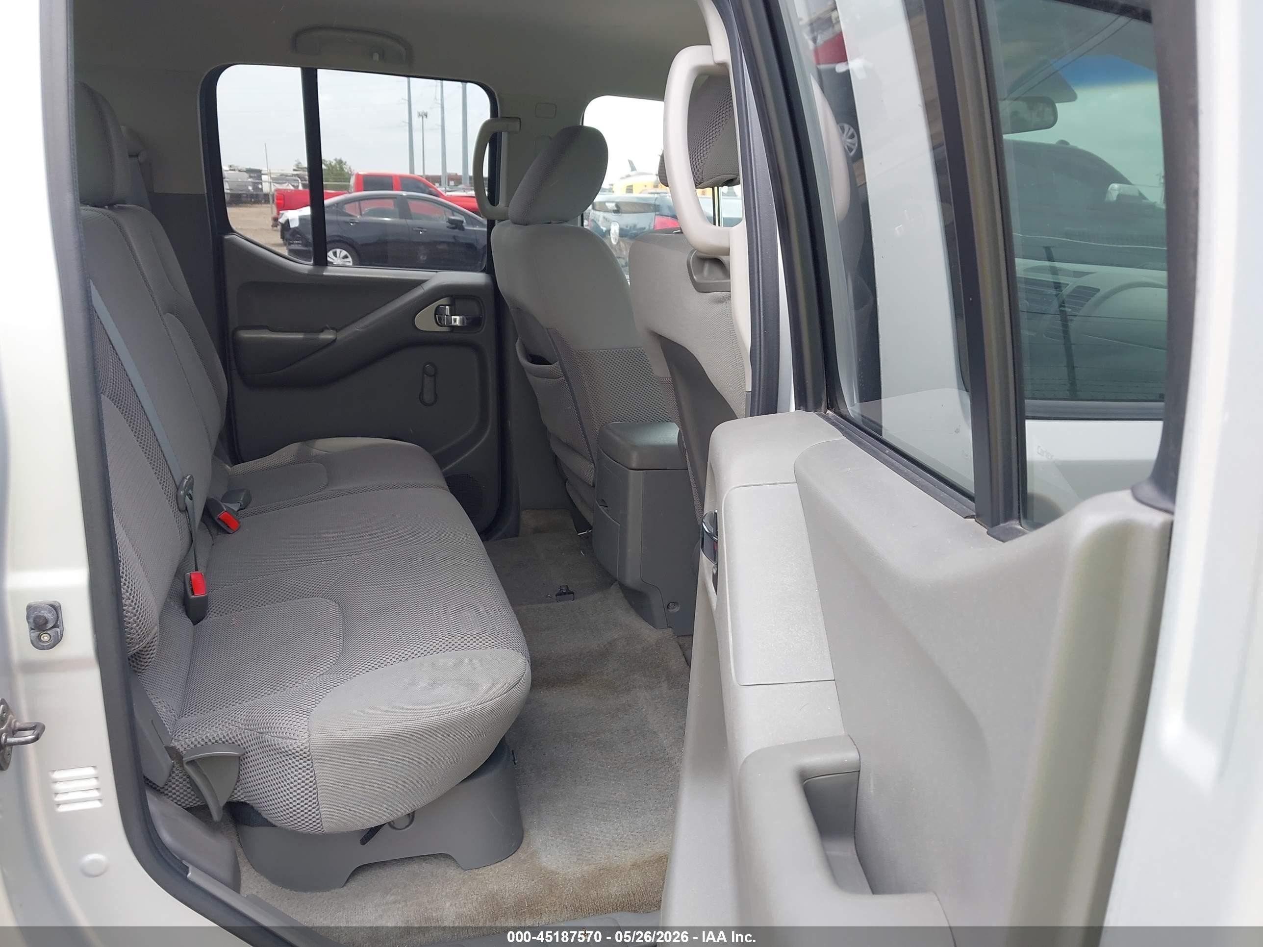 2011 Nissan Frontier S Silver vin: 1N6AD0ER1BC443045