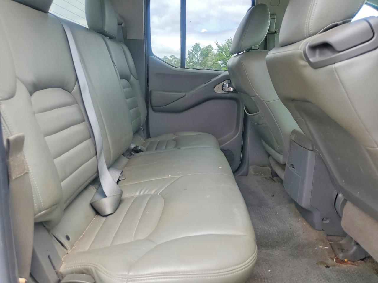 2011 Nissan Frontier S White vin: 1N6AD0ER1BC443580