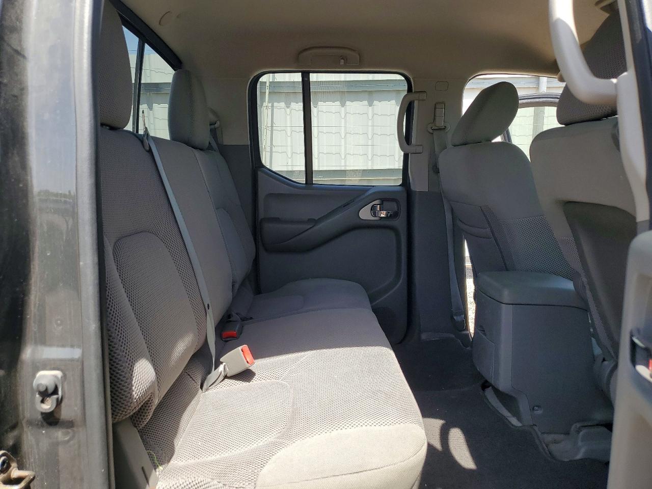 2014 Nissan Frontier Sv Серый vin: 1N6AD0ER1EN750076