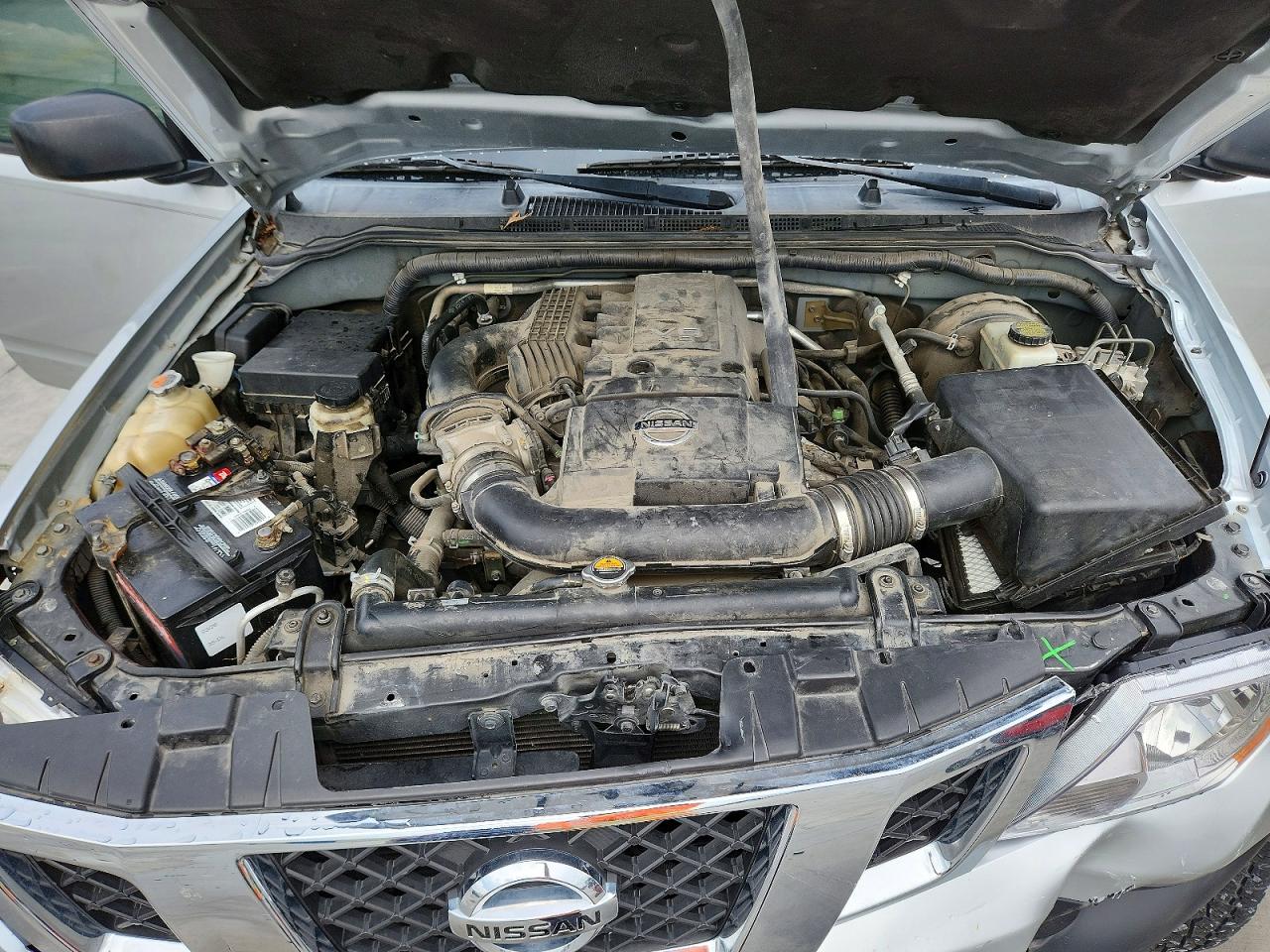 2015 Nissan Frontier Sv Серебряный vin: 1N6AD0ER1FN724630