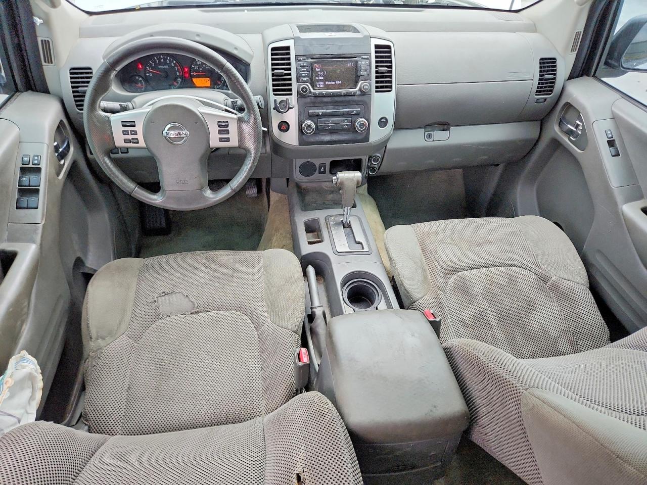 2015 Nissan Frontier Sv Серебряный vin: 1N6AD0ER1FN724630