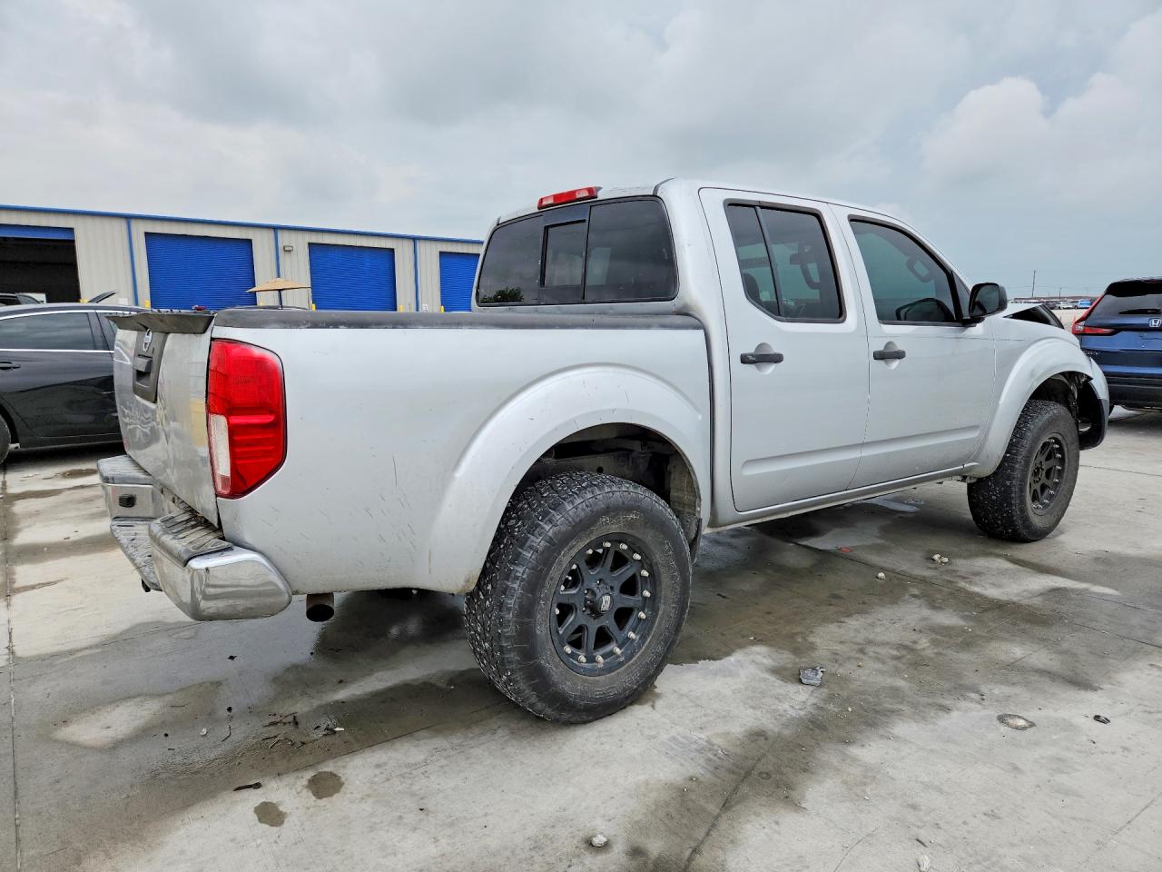 2015 Nissan Frontier Sv Серебряный vin: 1N6AD0ER1FN724630