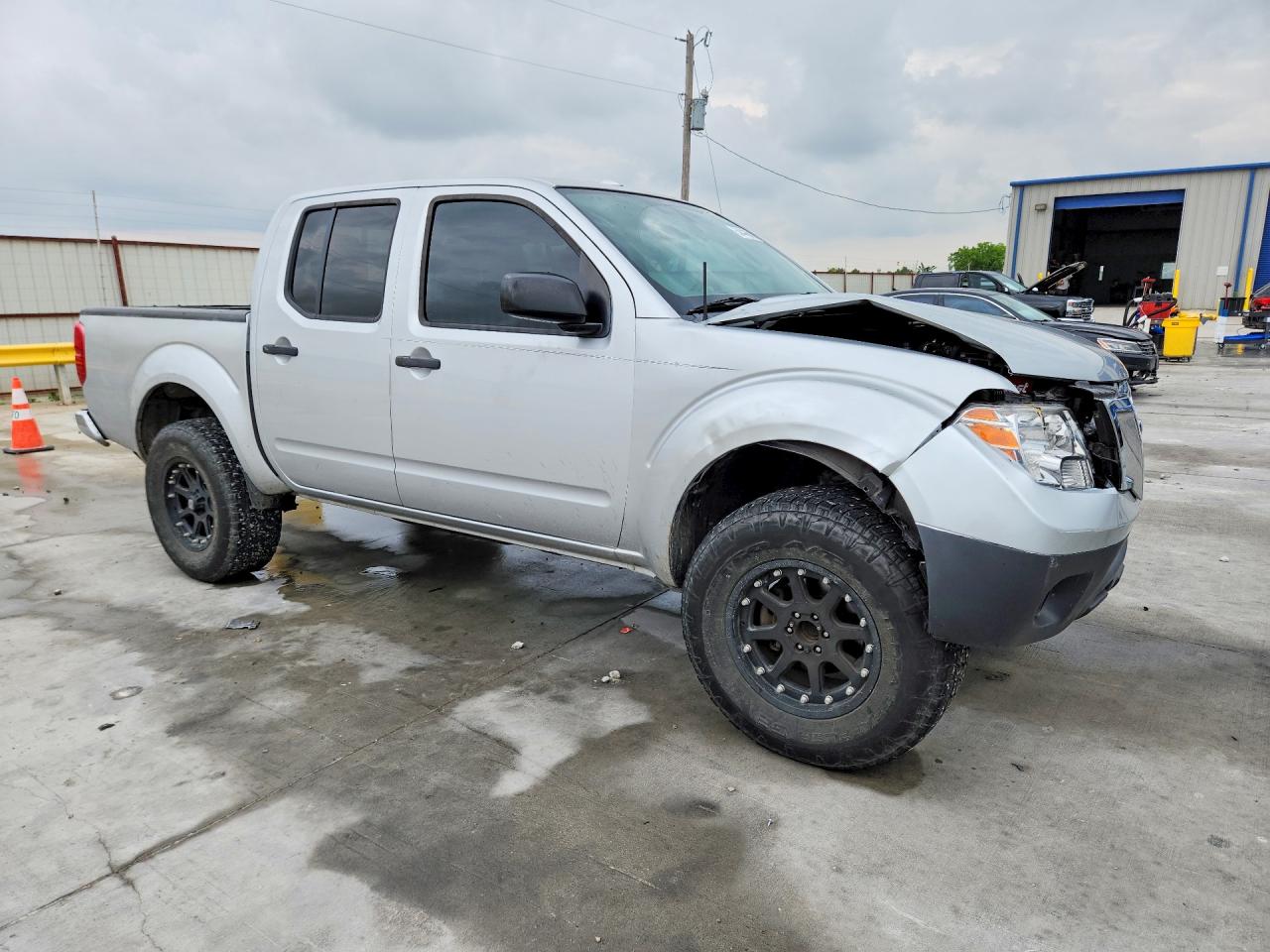 2015 Nissan Frontier Sv Серебряный vin: 1N6AD0ER1FN724630