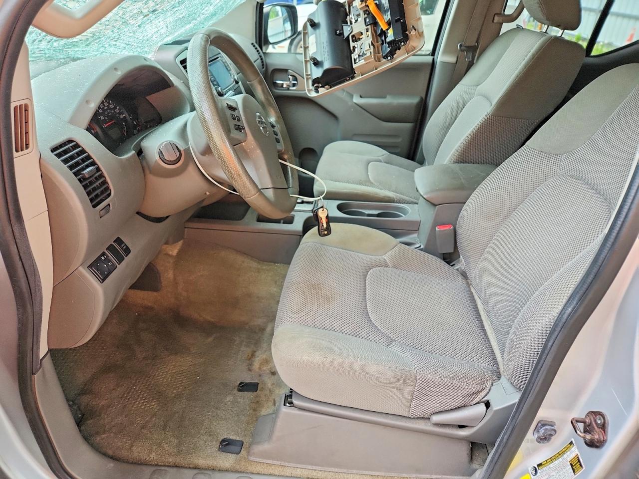 2015 Nissan Frontier Sv Серый vin: 1N6AD0ER1FN745140