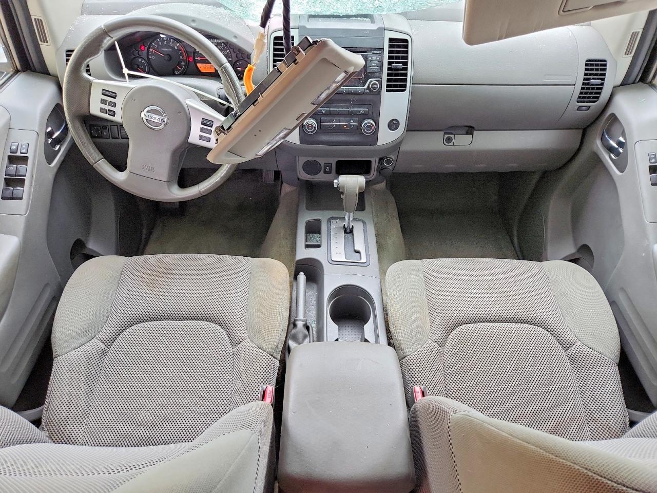 2015 Nissan Frontier Sv Серый vin: 1N6AD0ER1FN745140