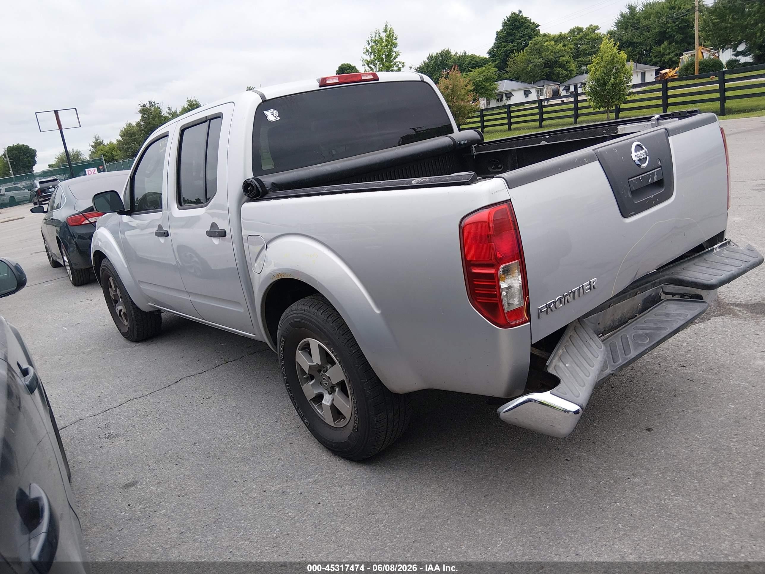 2011 Nissan Frontier S Silver vin: 1N6AD0ER2BC401595
