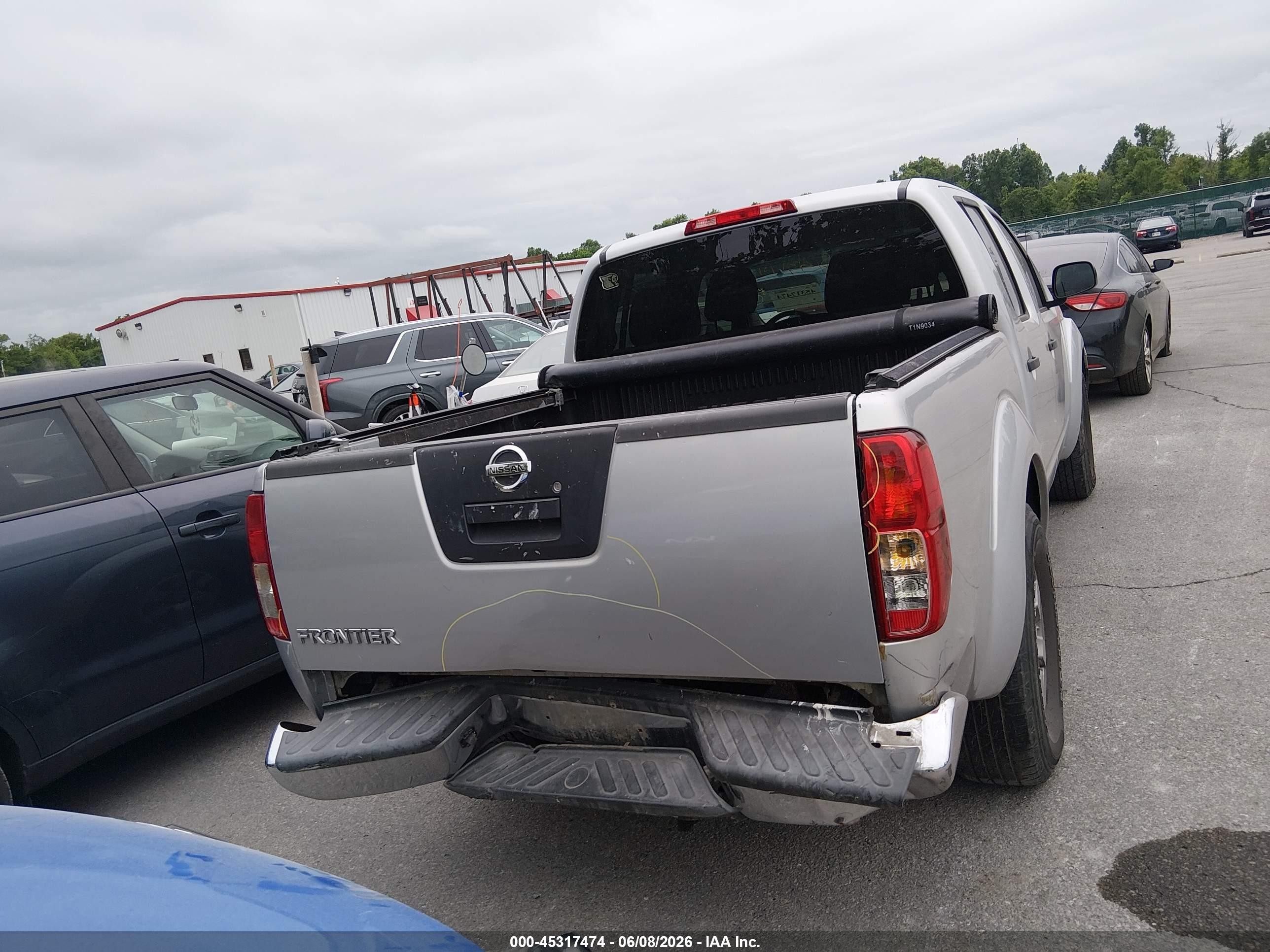 2011 Nissan Frontier S Silver vin: 1N6AD0ER2BC401595