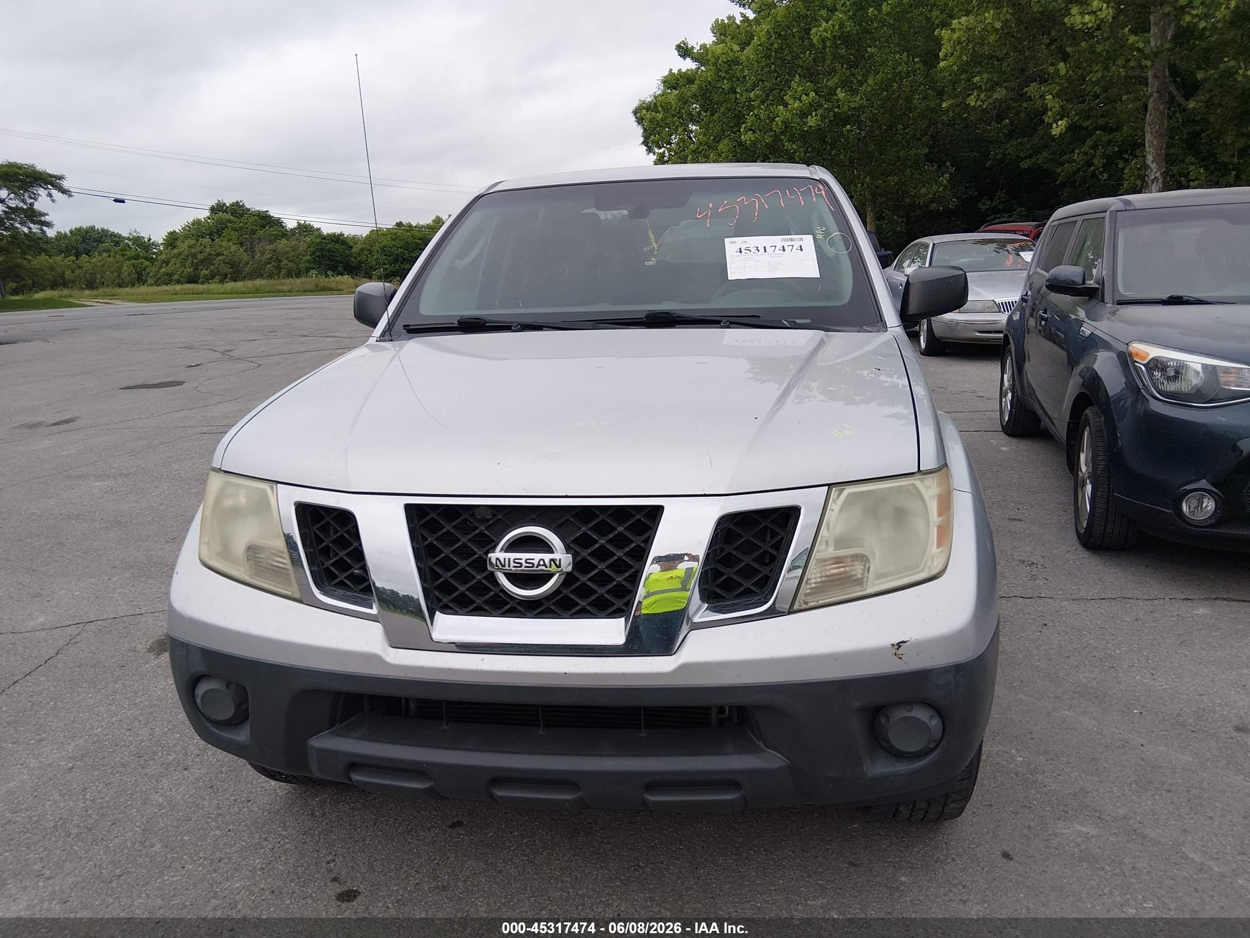 2011 Nissan Frontier S Silver vin: 1N6AD0ER2BC401595