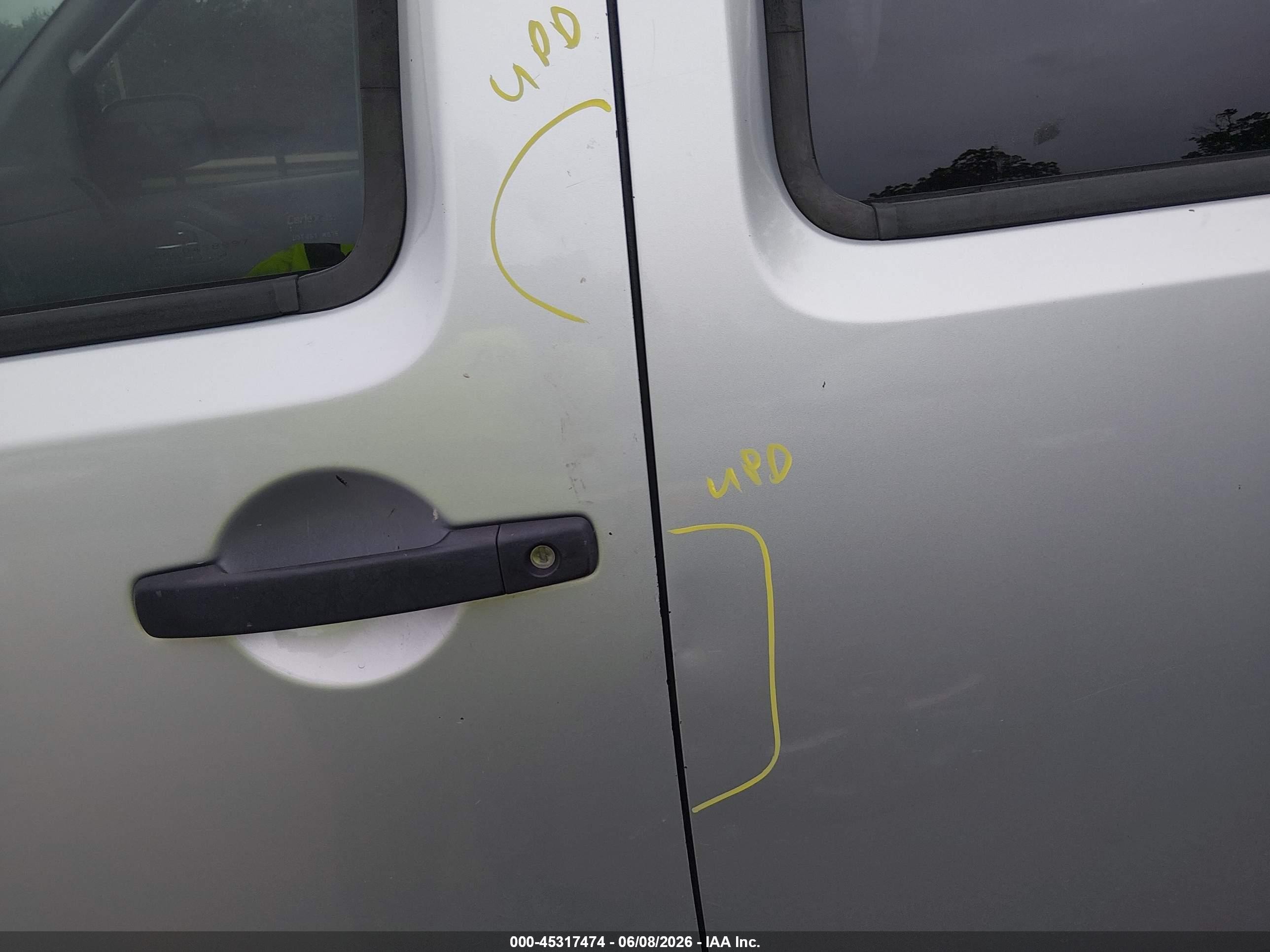 2011 Nissan Frontier S Silver vin: 1N6AD0ER2BC401595