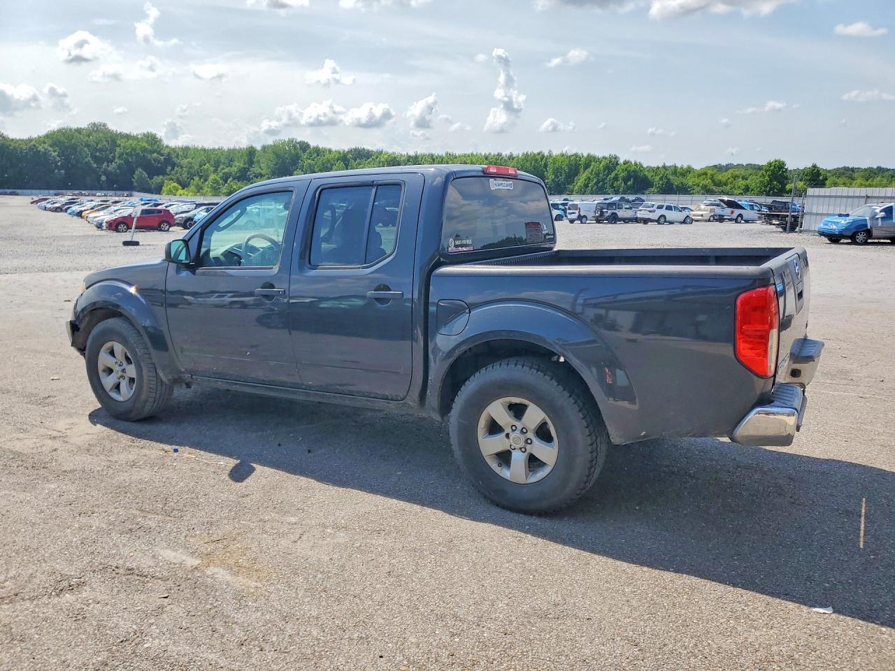 2011 Niss Ftr Gray vin: 1N6AD0ER2BC413990