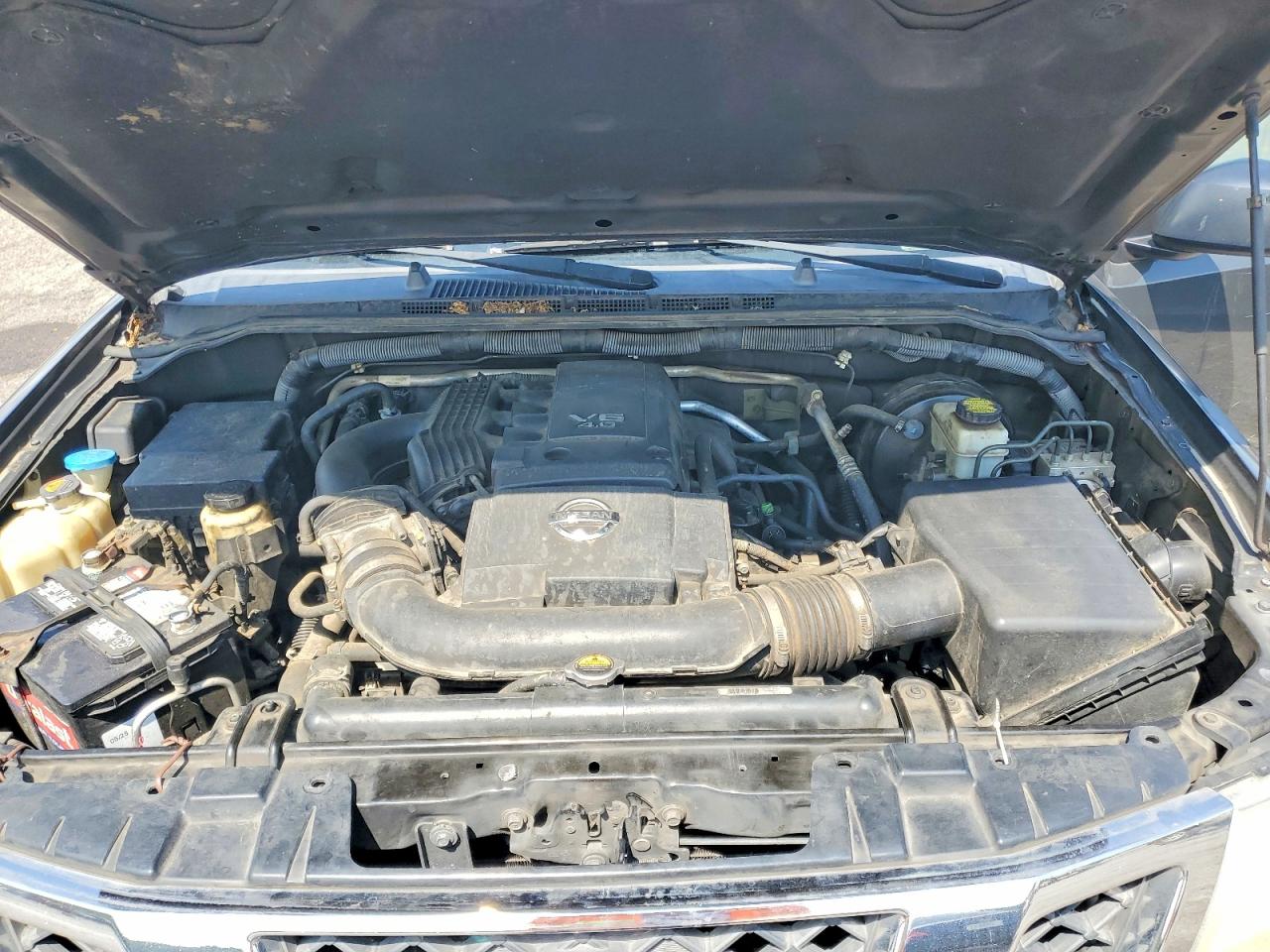 2011 Niss Ftr Gray vin: 1N6AD0ER2BC413990