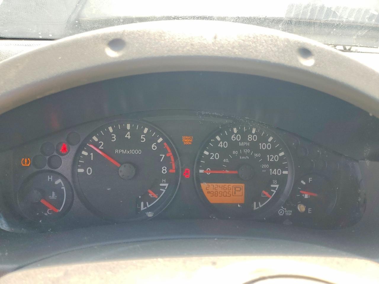 2011 Niss Ftr Gray vin: 1N6AD0ER2BC413990