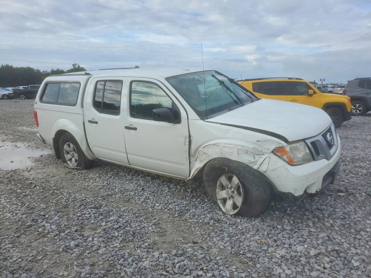 2013 Nissan Frontier S White vin: 1N6AD0ER2DN747329