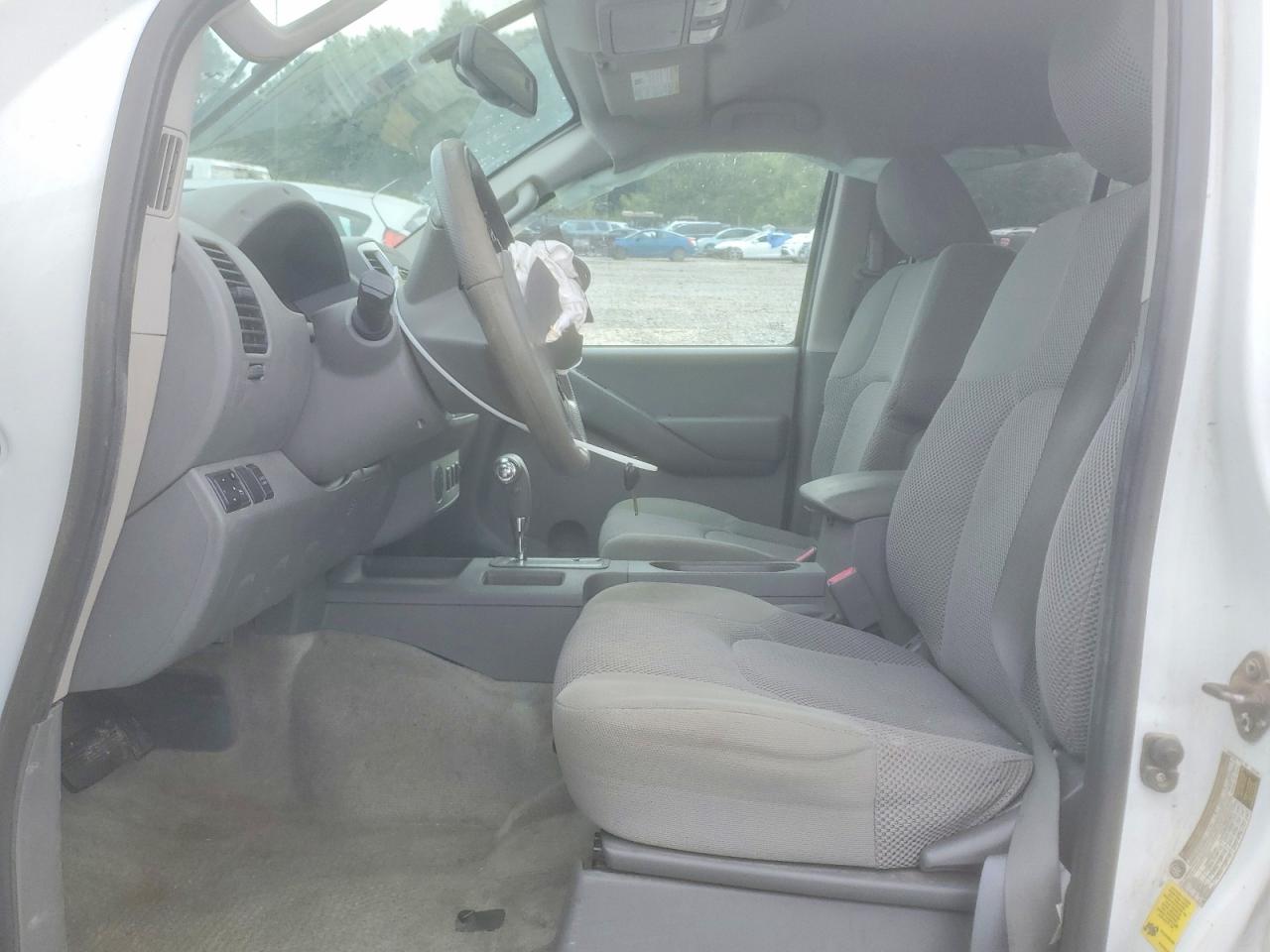 2013 Nissan Frontier S White vin: 1N6AD0ER2DN747329