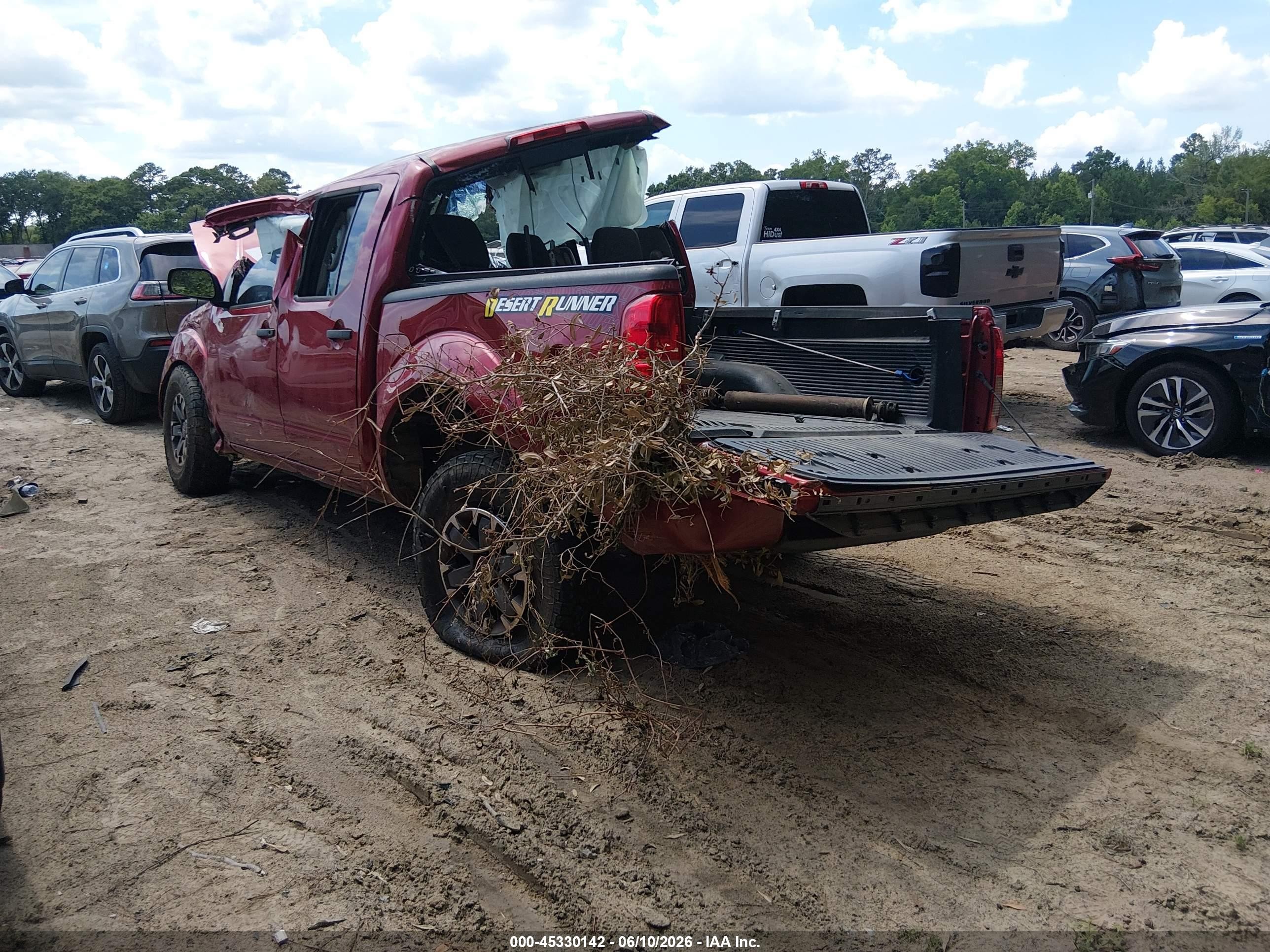 2015 Nissan Frontier Desert Runner Red vin: 1N6AD0ER3FN738450