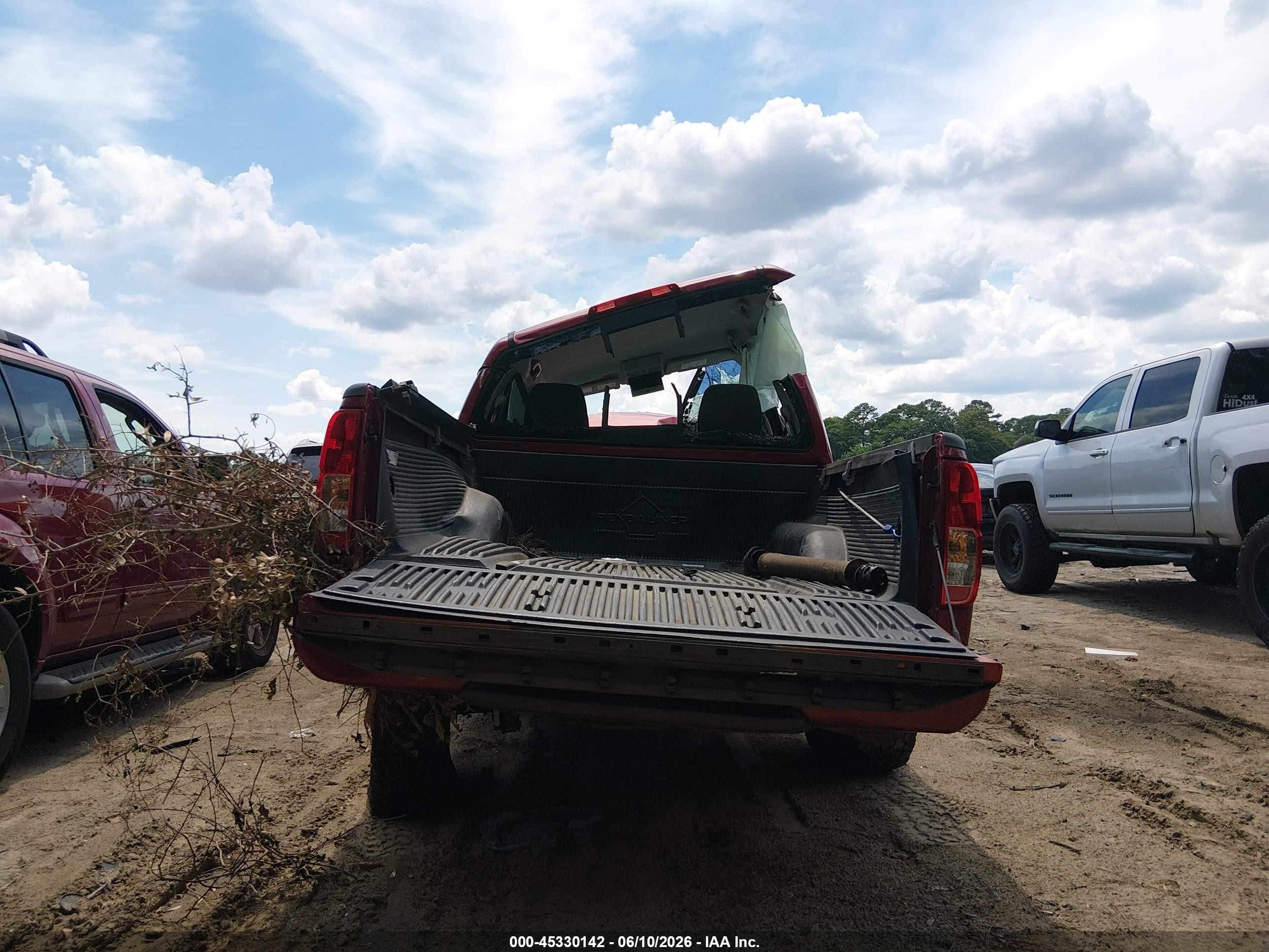 2015 Nissan Frontier Desert Runner Red vin: 1N6AD0ER3FN738450