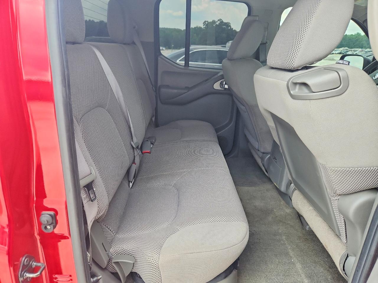2010 Nissan Frontier Красный vin: 1N6AD0ER4AC404996