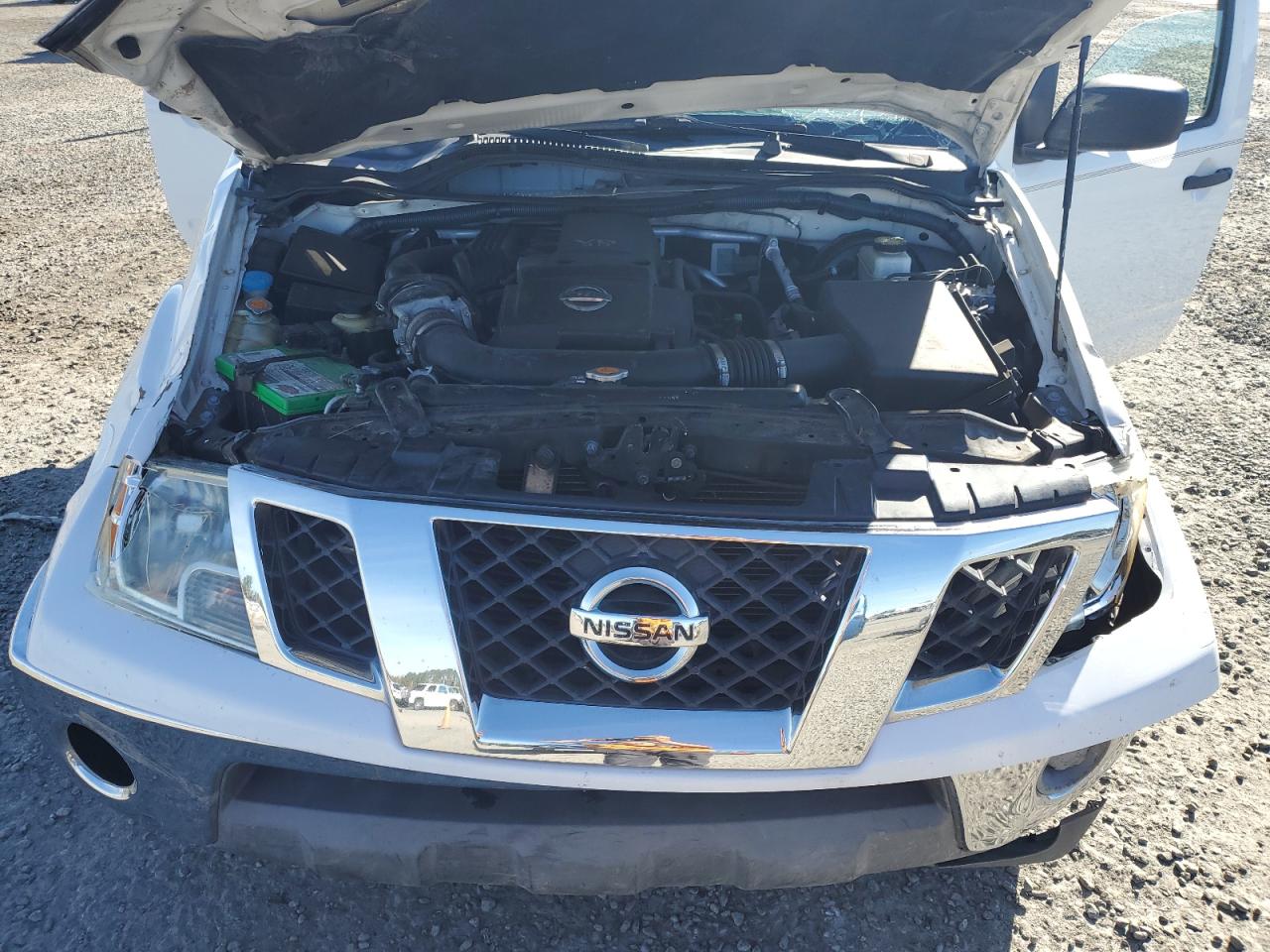 2010 Nissan Frontier Crew Cab Se White vin: 1N6AD0ER4AC430014