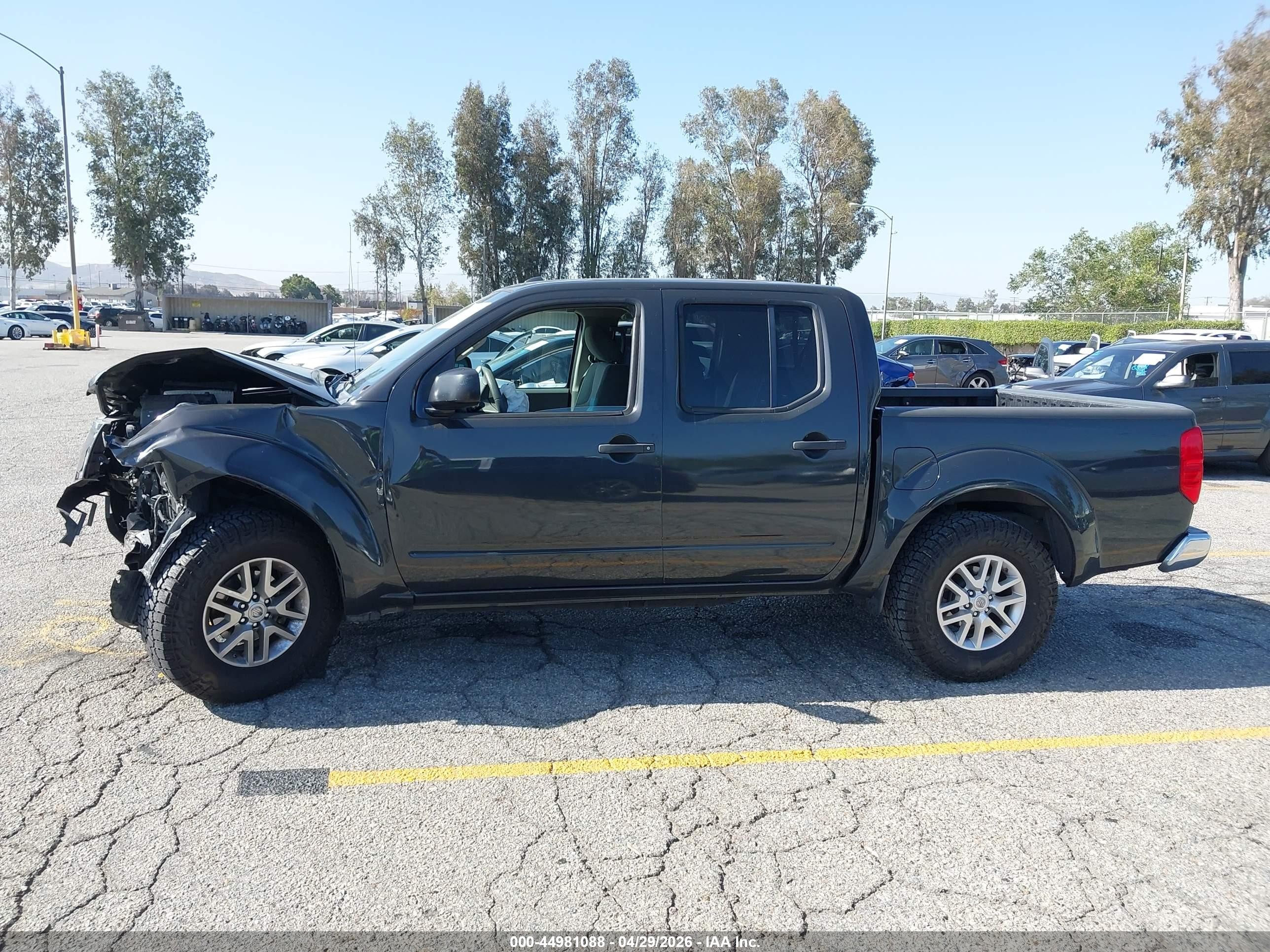 2015 Nissan Frontier Sv Gray vin: 1N6AD0ER4FN723388
