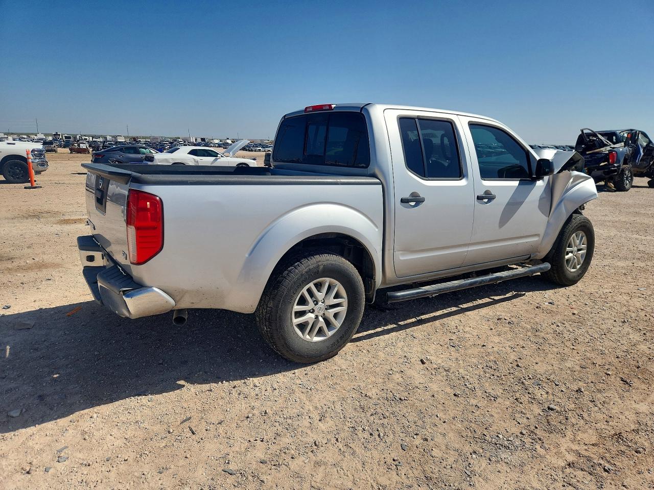 2015 Nissan Frontier Sv Silver vin: 1N6AD0ER4FN761090