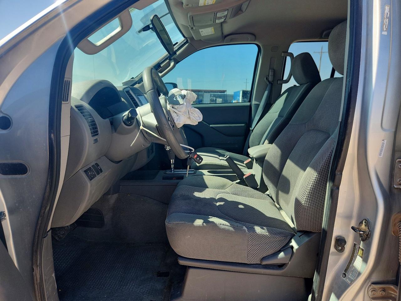 2015 Nissan Frontier Sv Silver vin: 1N6AD0ER4FN761090