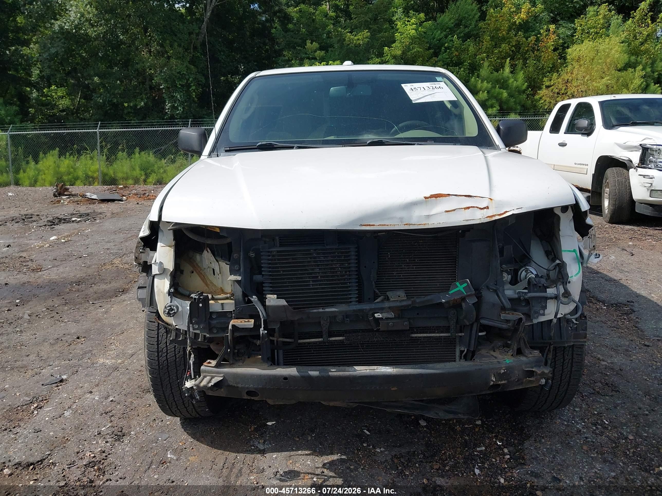 2011 Nissan Frontier Sv White vin: 1N6AD0ER5BC435465