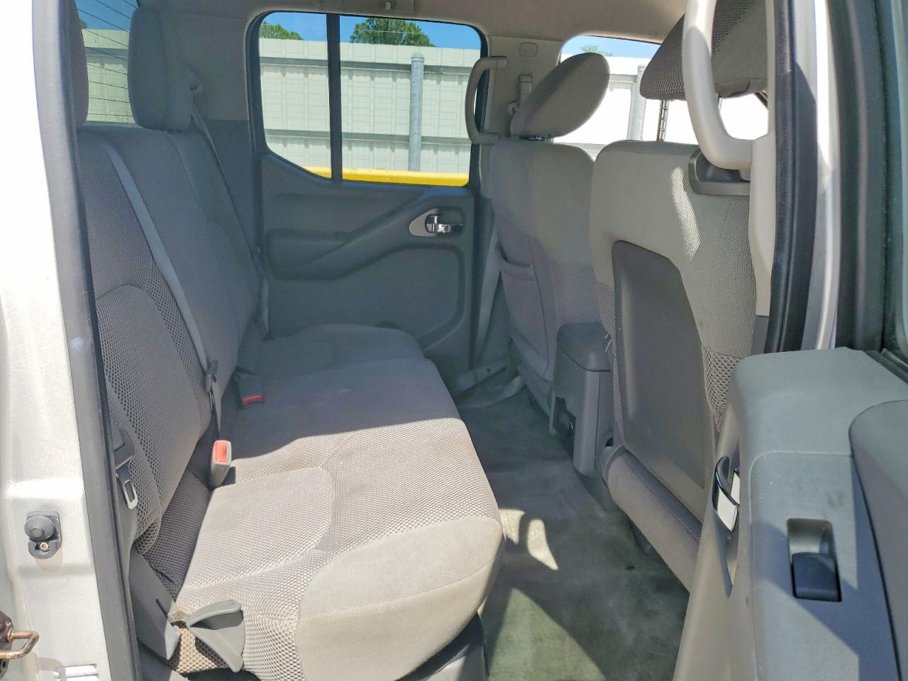 2013 Nissan Frontier S Silver vin: 1N6AD0ER5DN764688