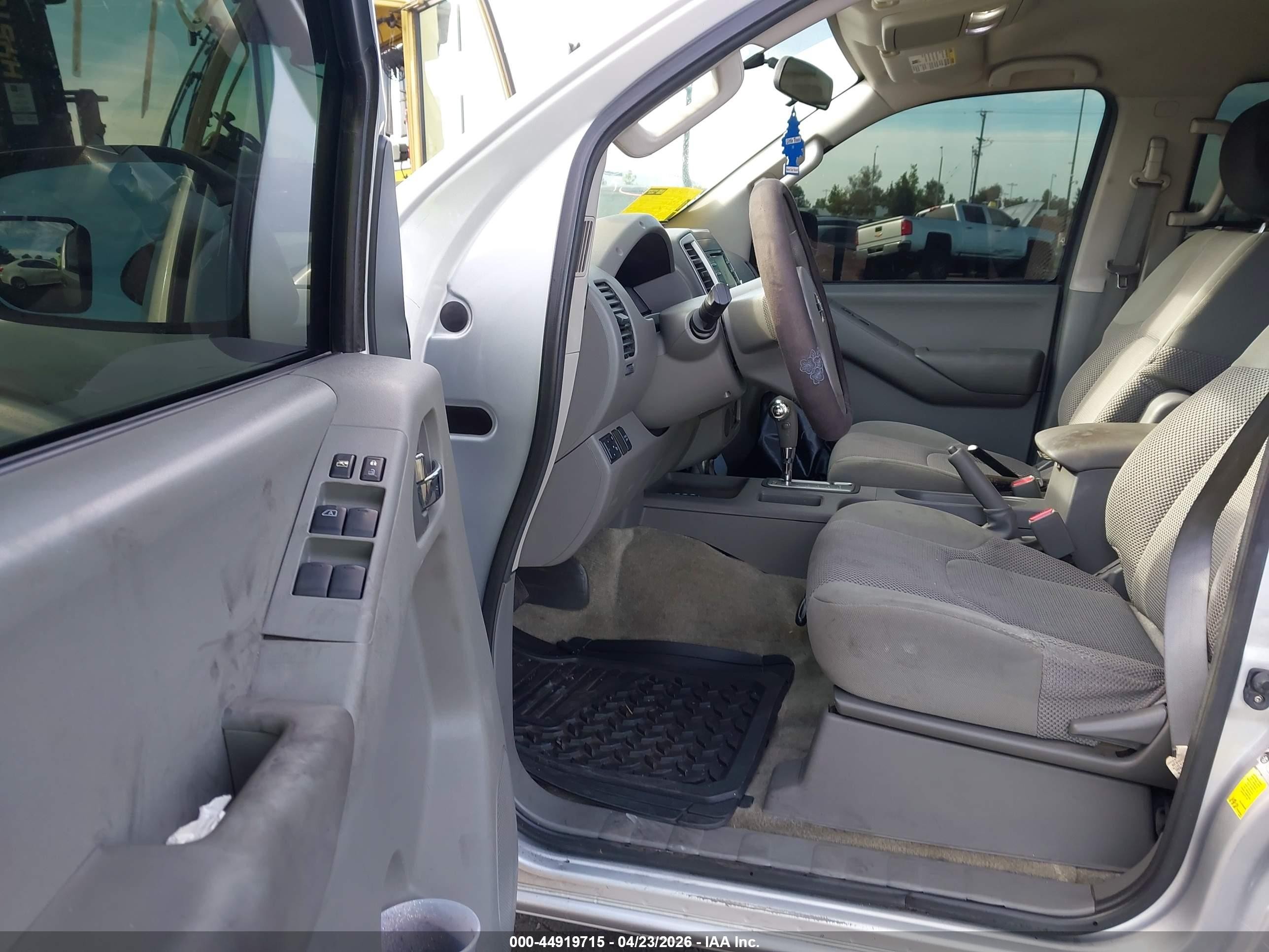 2014 Nissan Frontier Desert Runner/s/sl/sv Silver vin: 1N6AD0ER5EN719350