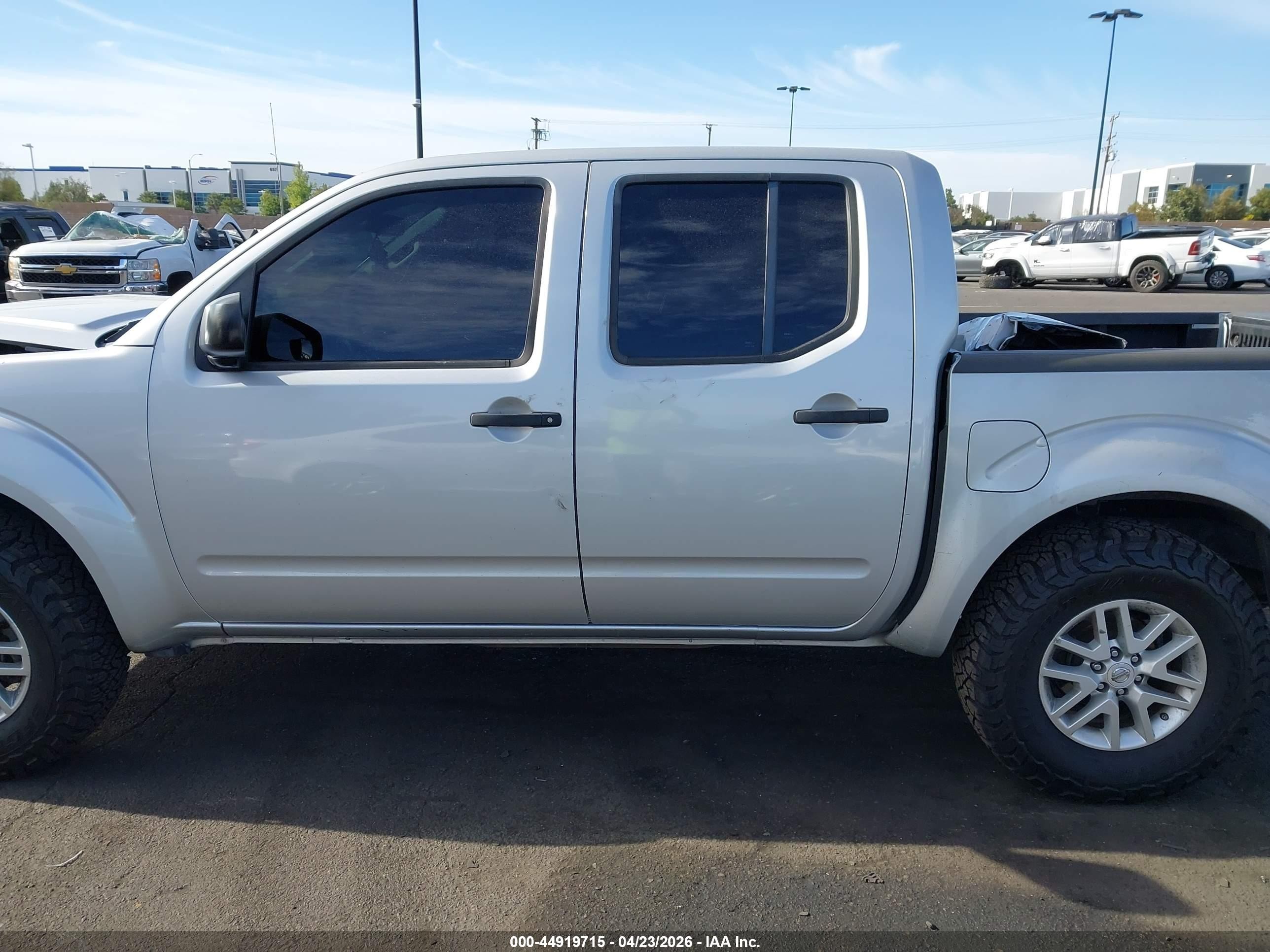 2014 Nissan Frontier Desert Runner/s/sl/sv Silver vin: 1N6AD0ER5EN719350