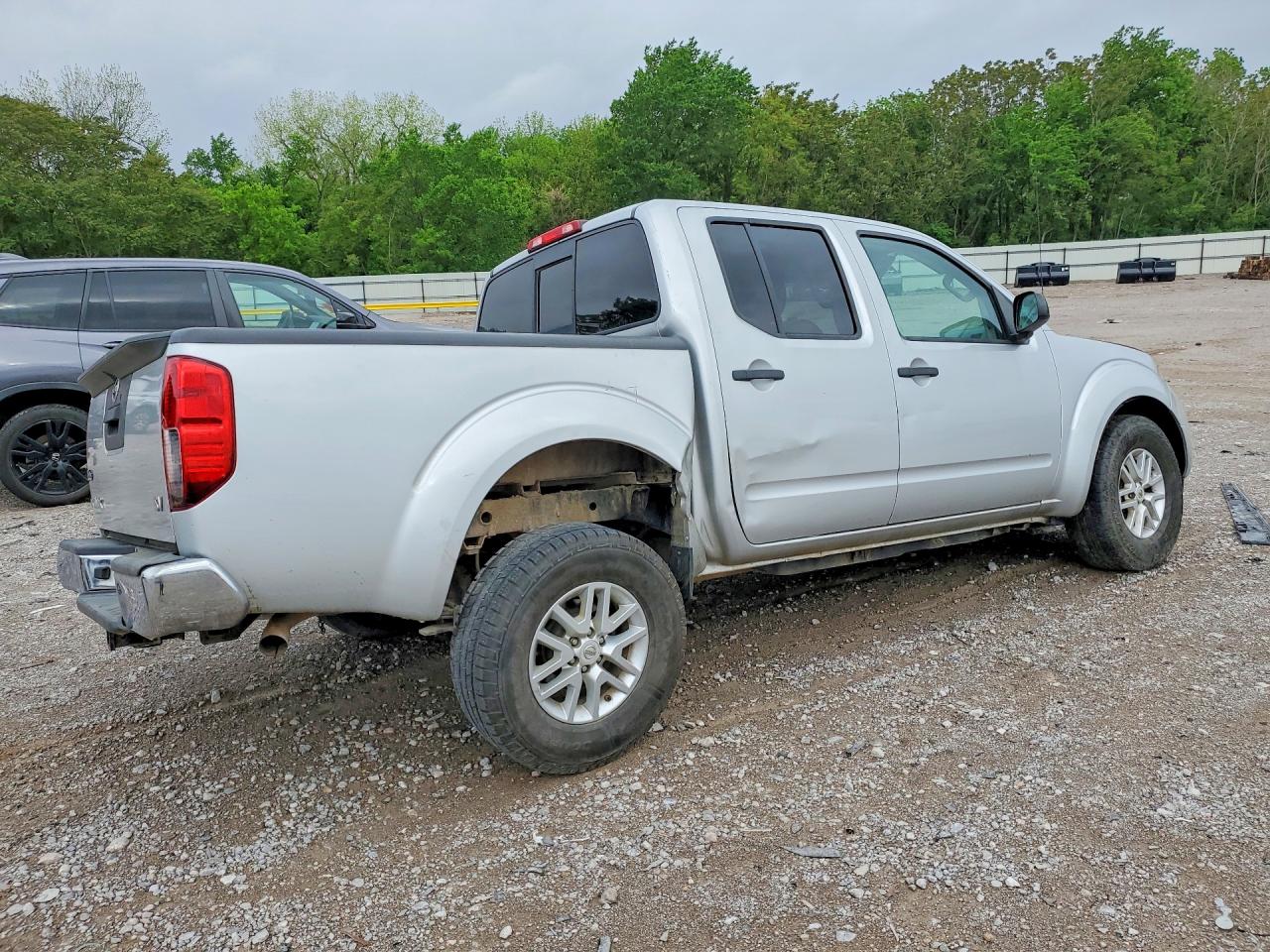 2016 Nissan Frontier Sv Серебряный vin: 1N6AD0ER5GN788526