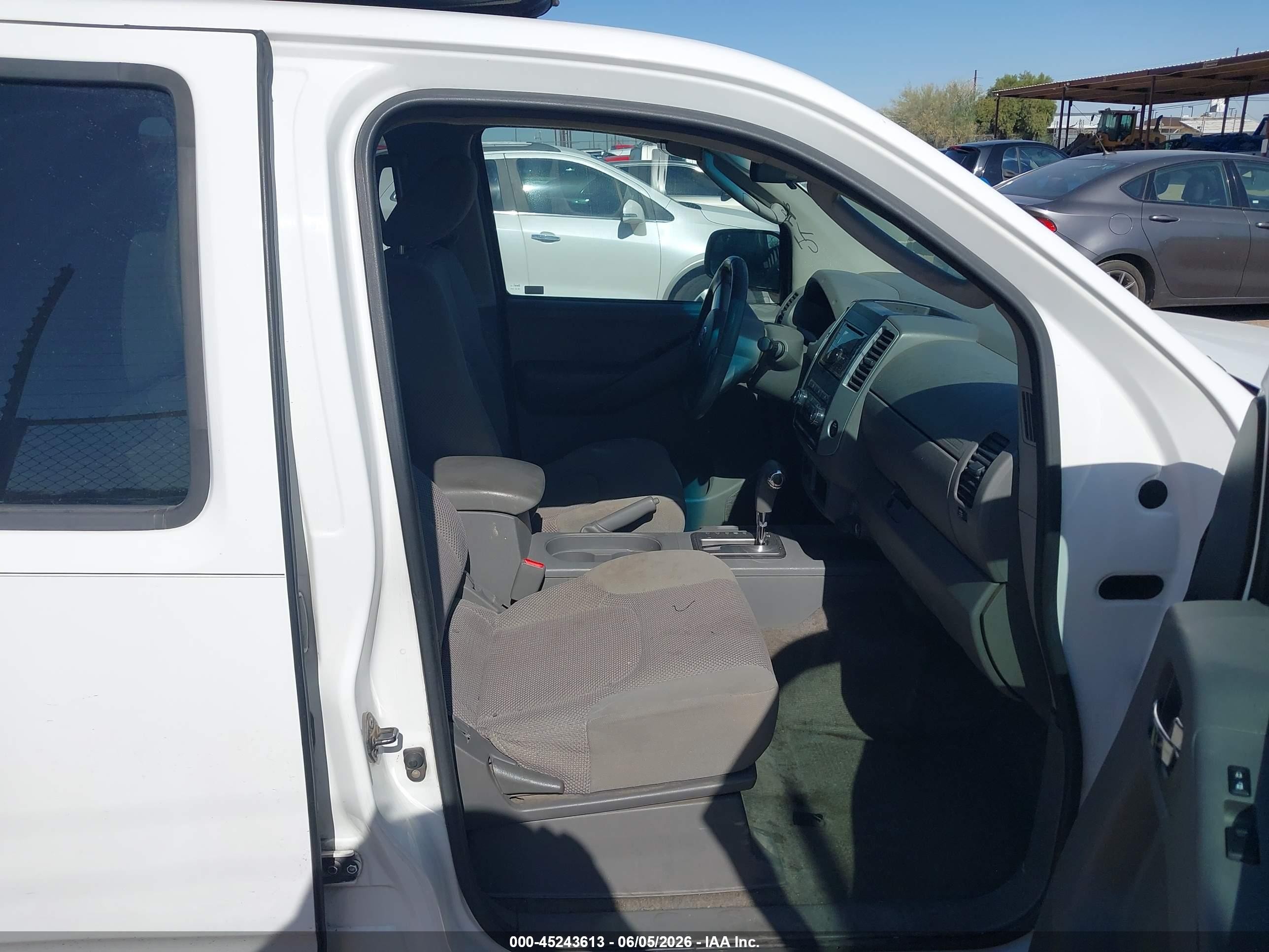 2010 Nissan Frontier Se White vin: 1N6AD0ER6AC439409