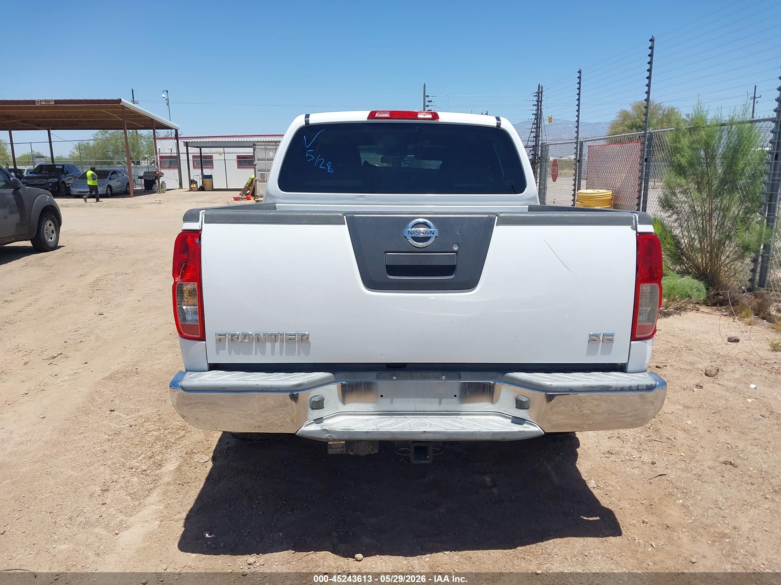 2010 Nissan Frontier Se White vin: 1N6AD0ER6AC439409