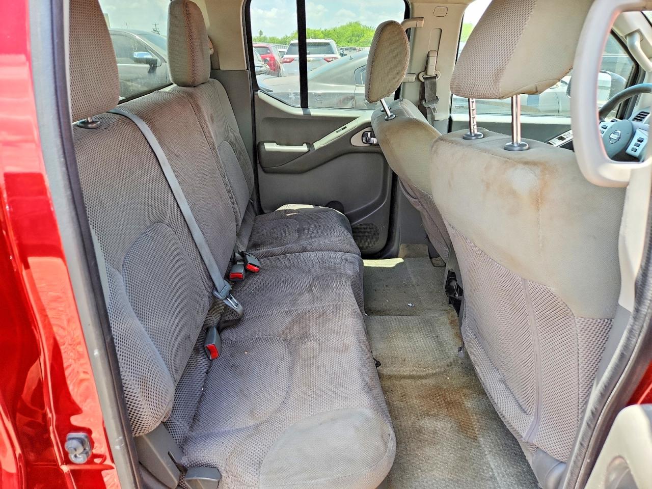 2015 Nissan Frontier Sv Red vin: 1N6AD0ER6FN725093