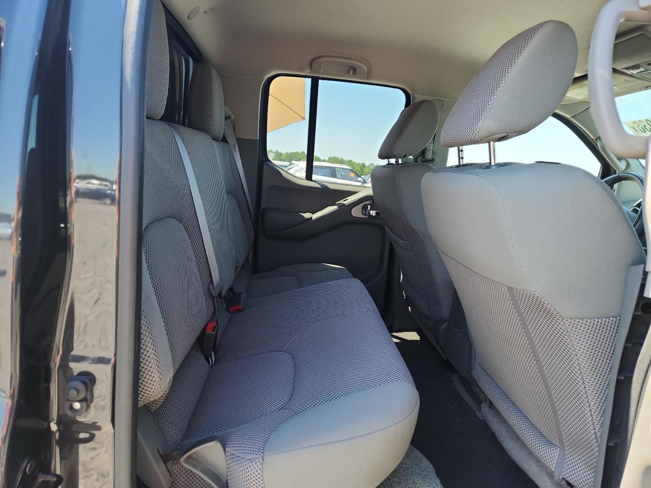 2015 Nissan Frontier S Gray vin: 1N6AD0ER6FN756425