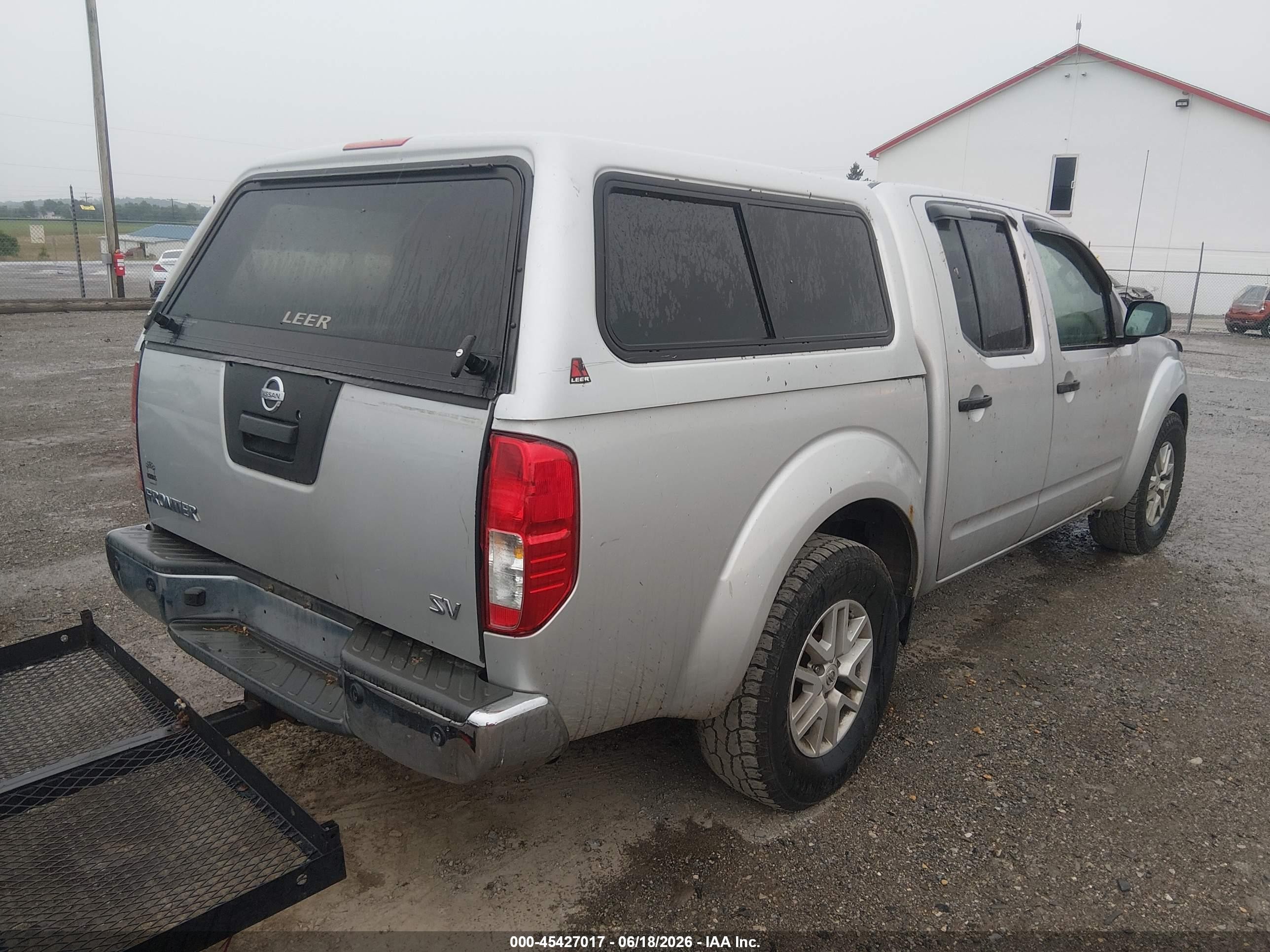 2015 Nissan Frontier Sv Silver vin: 1N6AD0ER6FN759941