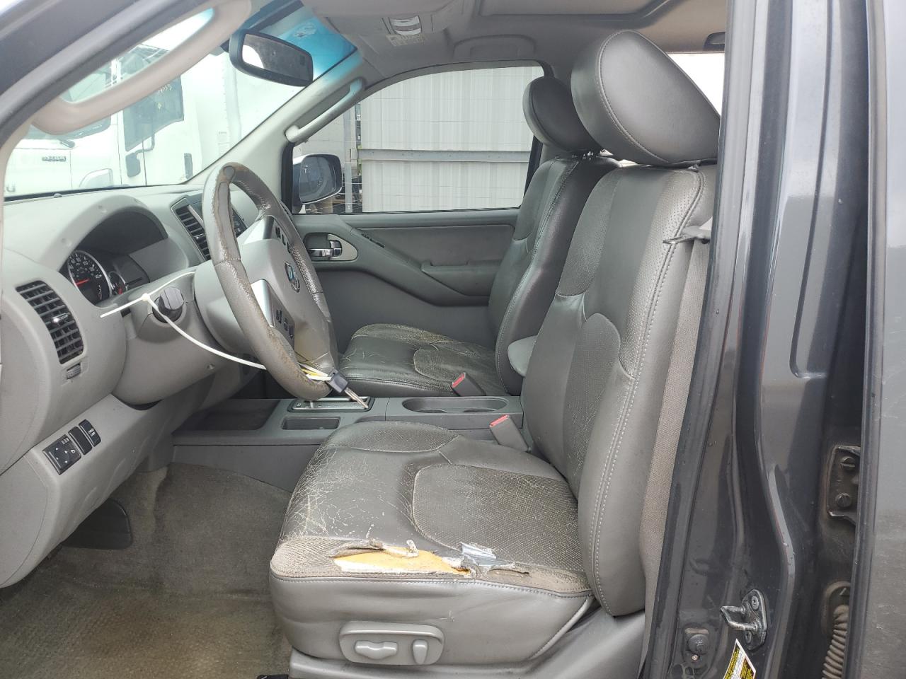 2010 Nissan Frontier Se V6 Gray vin: 1N6AD0ER7AC400151 Damage: Left Front Seat Cushion, Torn, 7 To 8 Inches