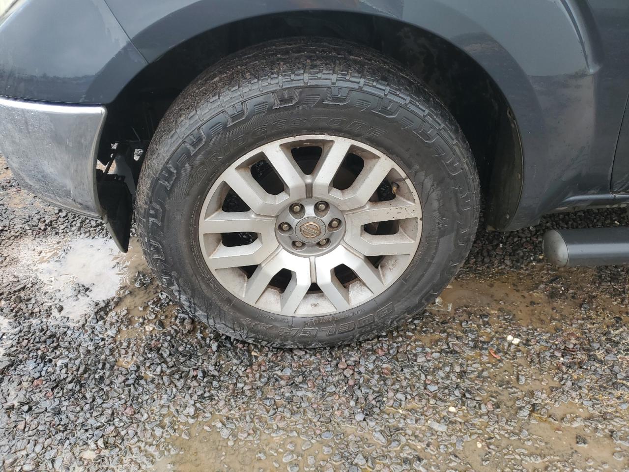 2010 Nissan Frontier Se V6 Gray vin: 1N6AD0ER7AC400151 Damage: Left Front Wheel, Curb Rash, 1 To 2 Inches