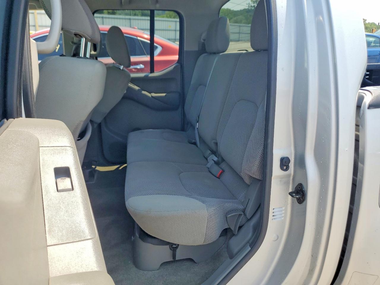 2011 Nissan Frontier S Серебряный vin: 1N6AD0ER7BC401592