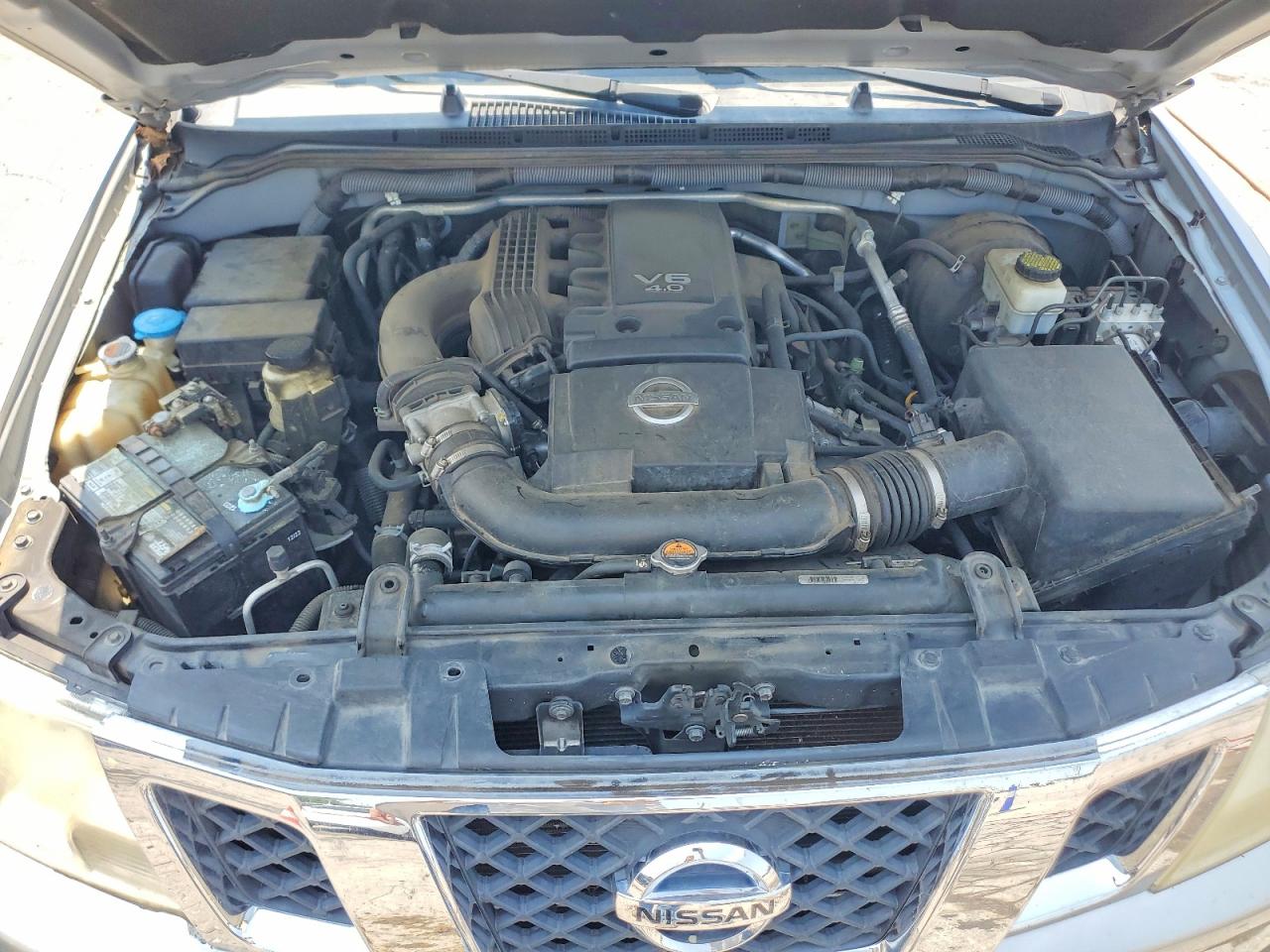 2011 Nissan Frontier S Серебряный vin: 1N6AD0ER7BC401592
