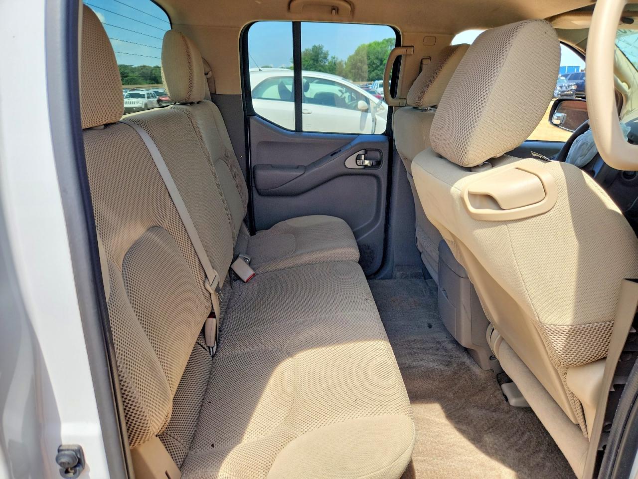 2011 Nissan Frontier S White vin: 1N6AD0ER7BC406792