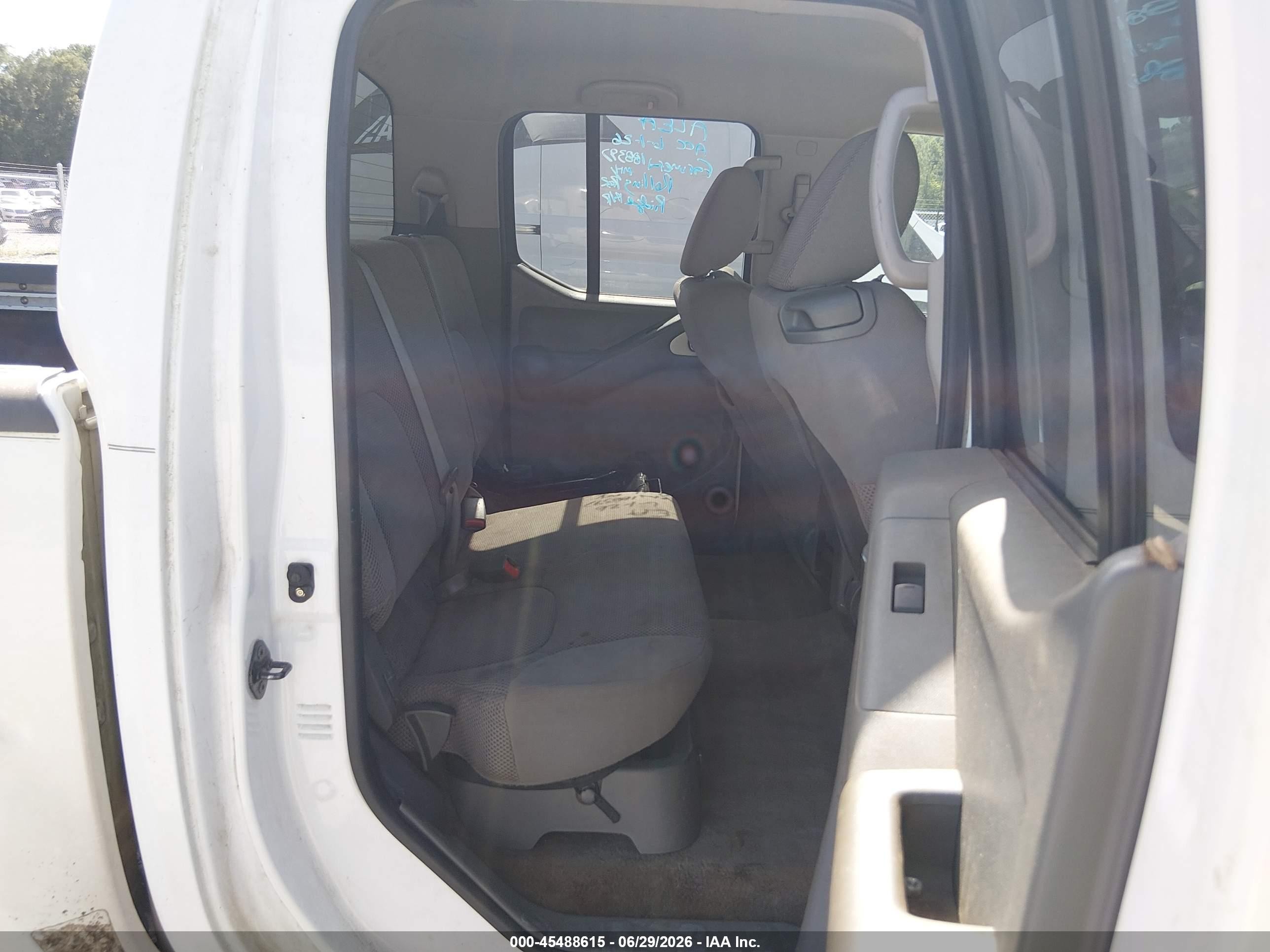 2012 Nissan Frontier Sv White vin: 1N6AD0ER7CC471918