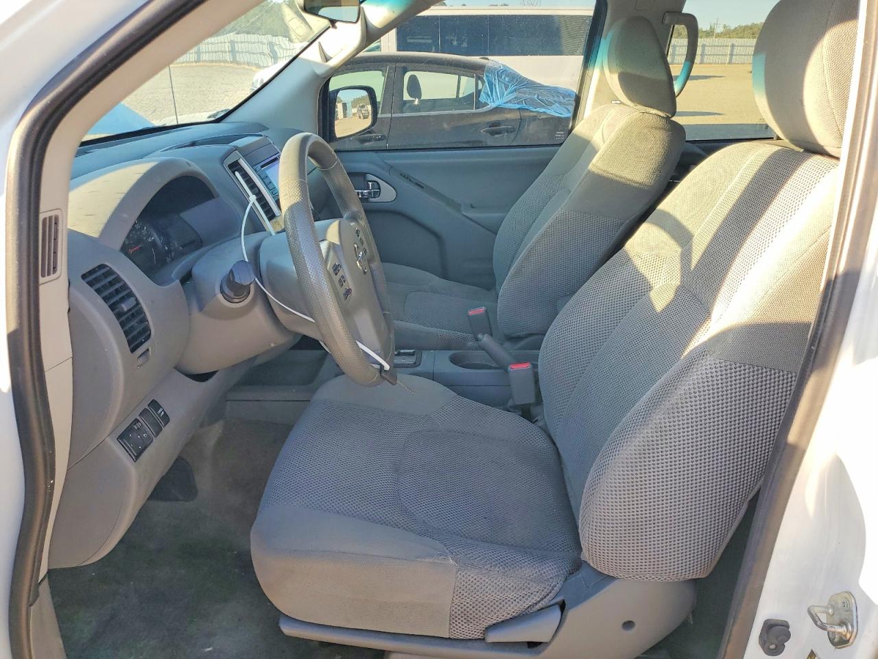 2018 Nissan Frontier Sv Белый vin: 1N6AD0ER7JN738668