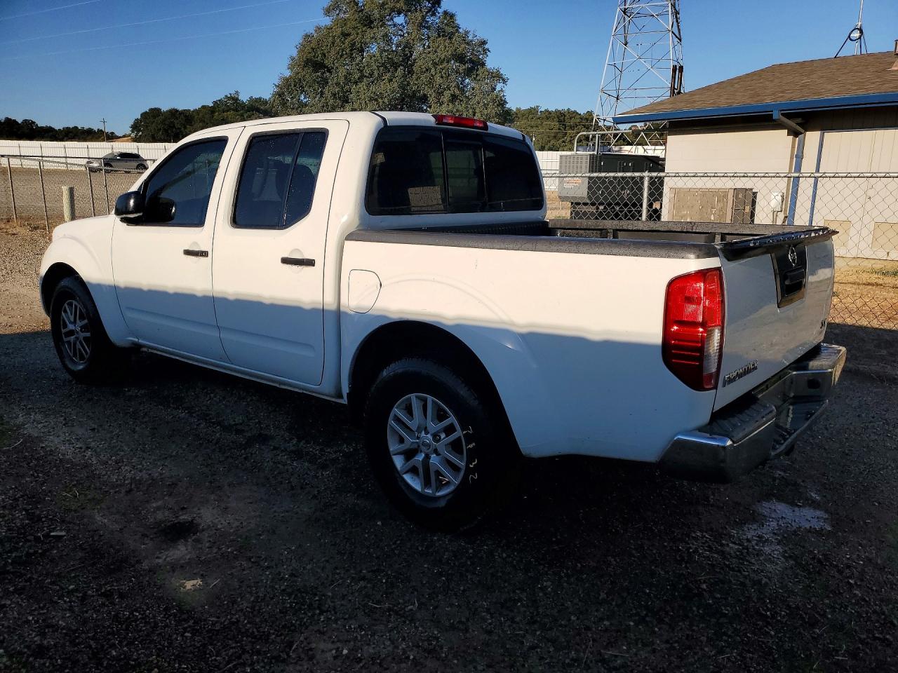 2018 Nissan Frontier Sv Белый vin: 1N6AD0ER7JN738668