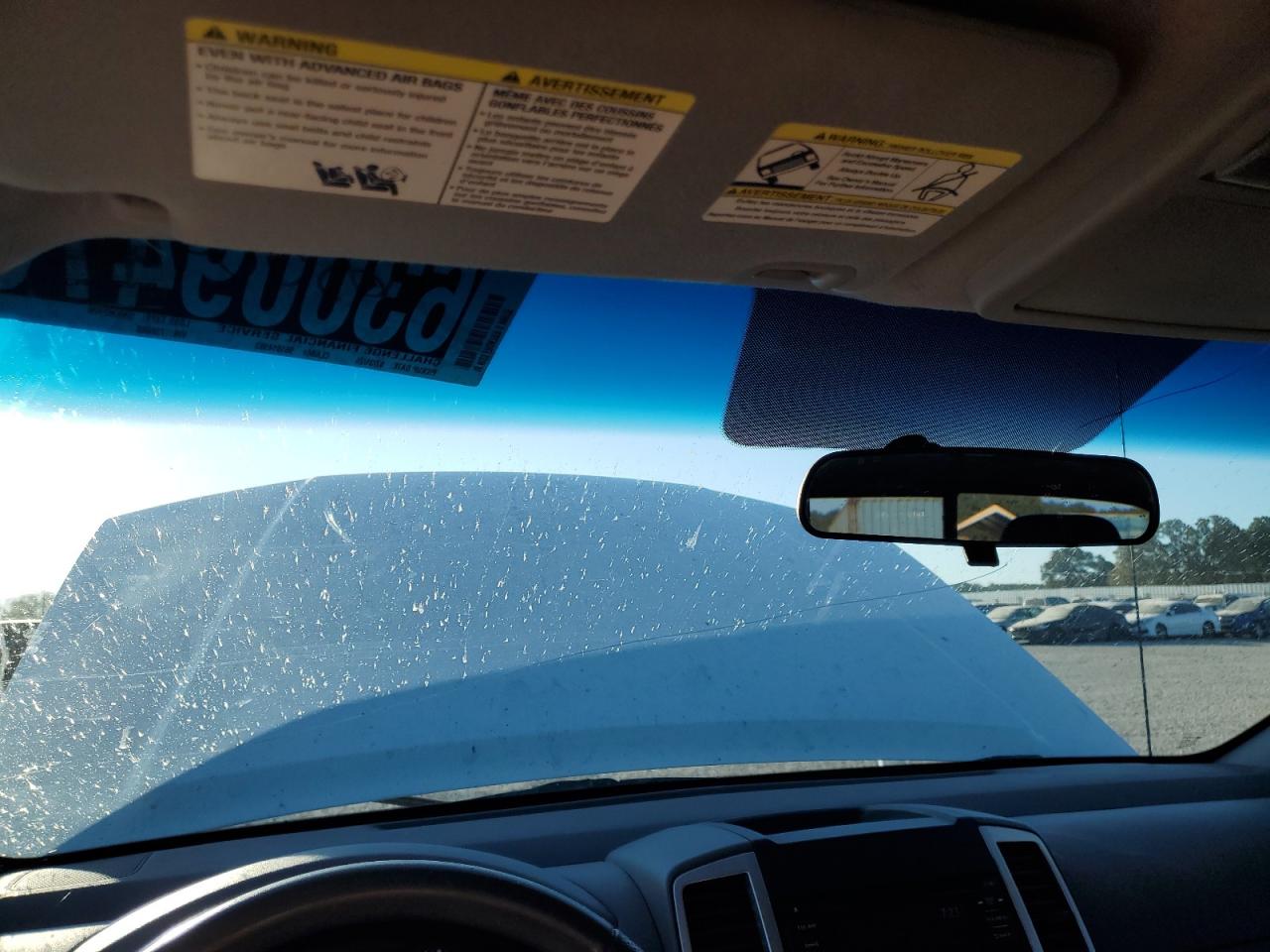 2018 Nissan Frontier Sv Белый vin: 1N6AD0ER7JN738668 Damage: Windshield, Cracked, > 12 Inches