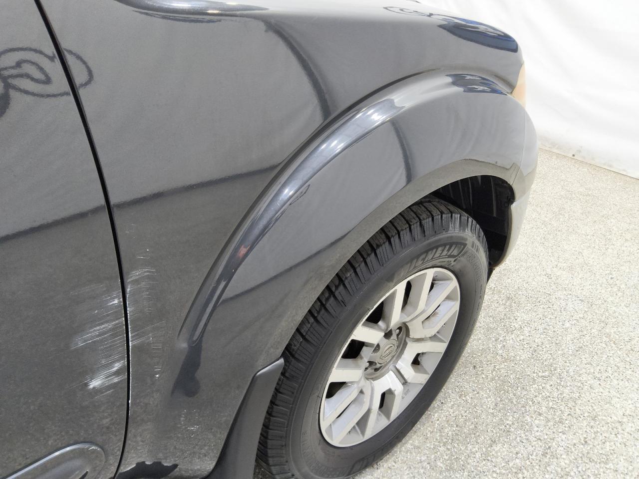 2010 Nissan Frontier Se V6 Gray vin: 1N6AD0ER8AC400630 Damage: Right Rear Door, Heavy Scratch, 4 To 5 Inches
