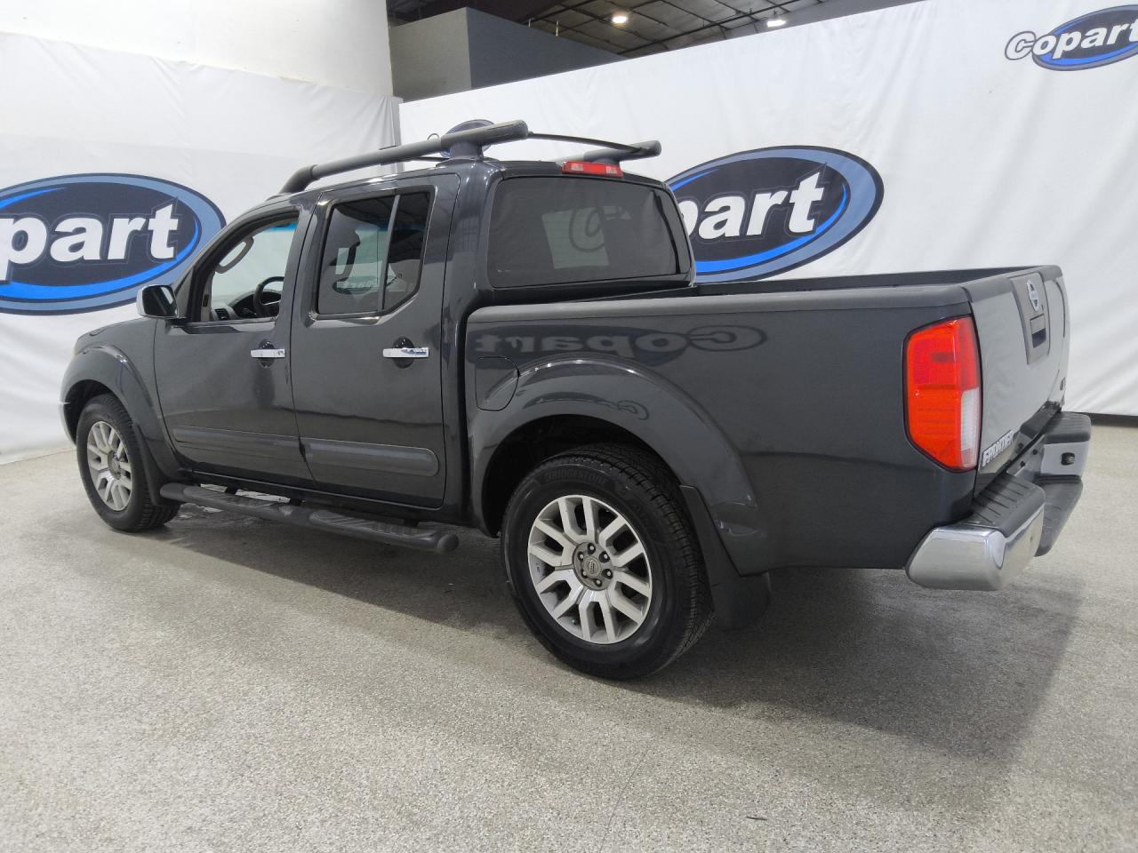 2010 Nissan Frontier Se V6 Gray vin: 1N6AD0ER8AC400630 Damage: Left Bed Side, Dent(S) W/ Paint Dmg, 3 To 4 Inches