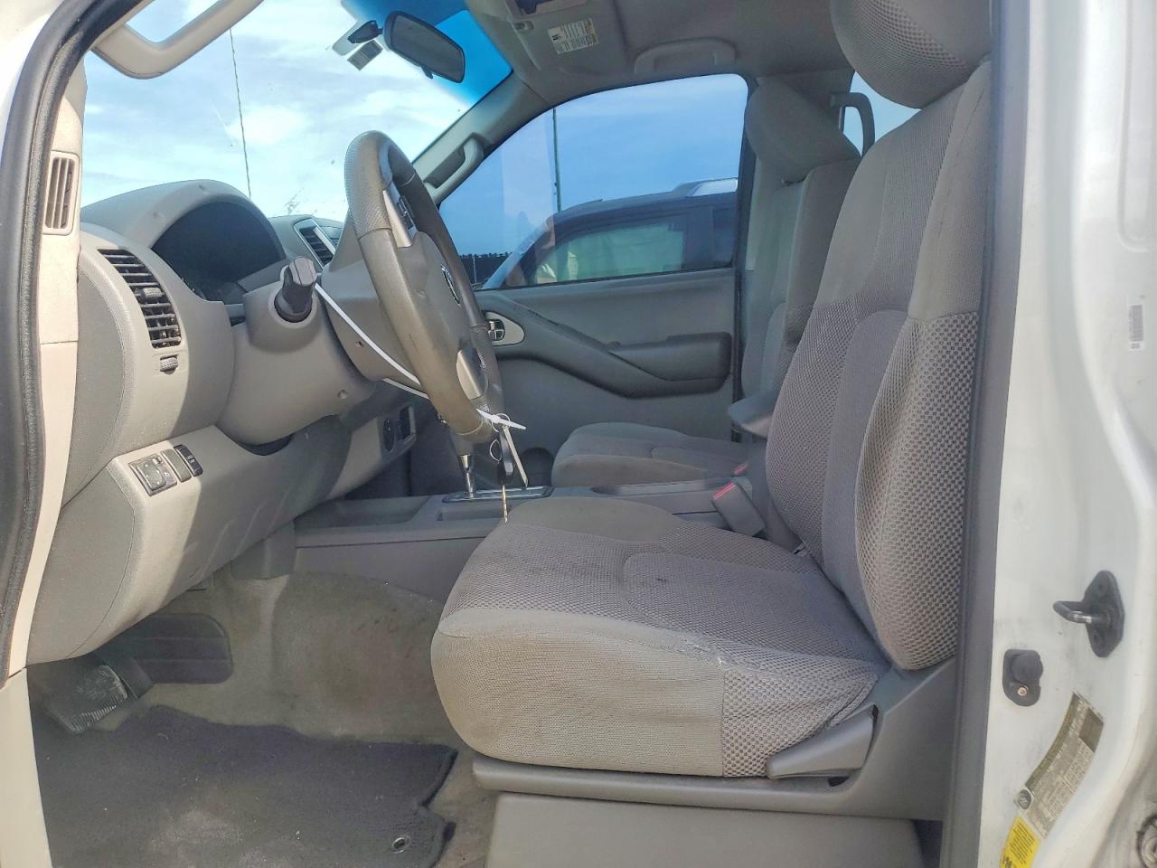 2013 Nissan Frontier S White vin: 1N6AD0ER8DN735301